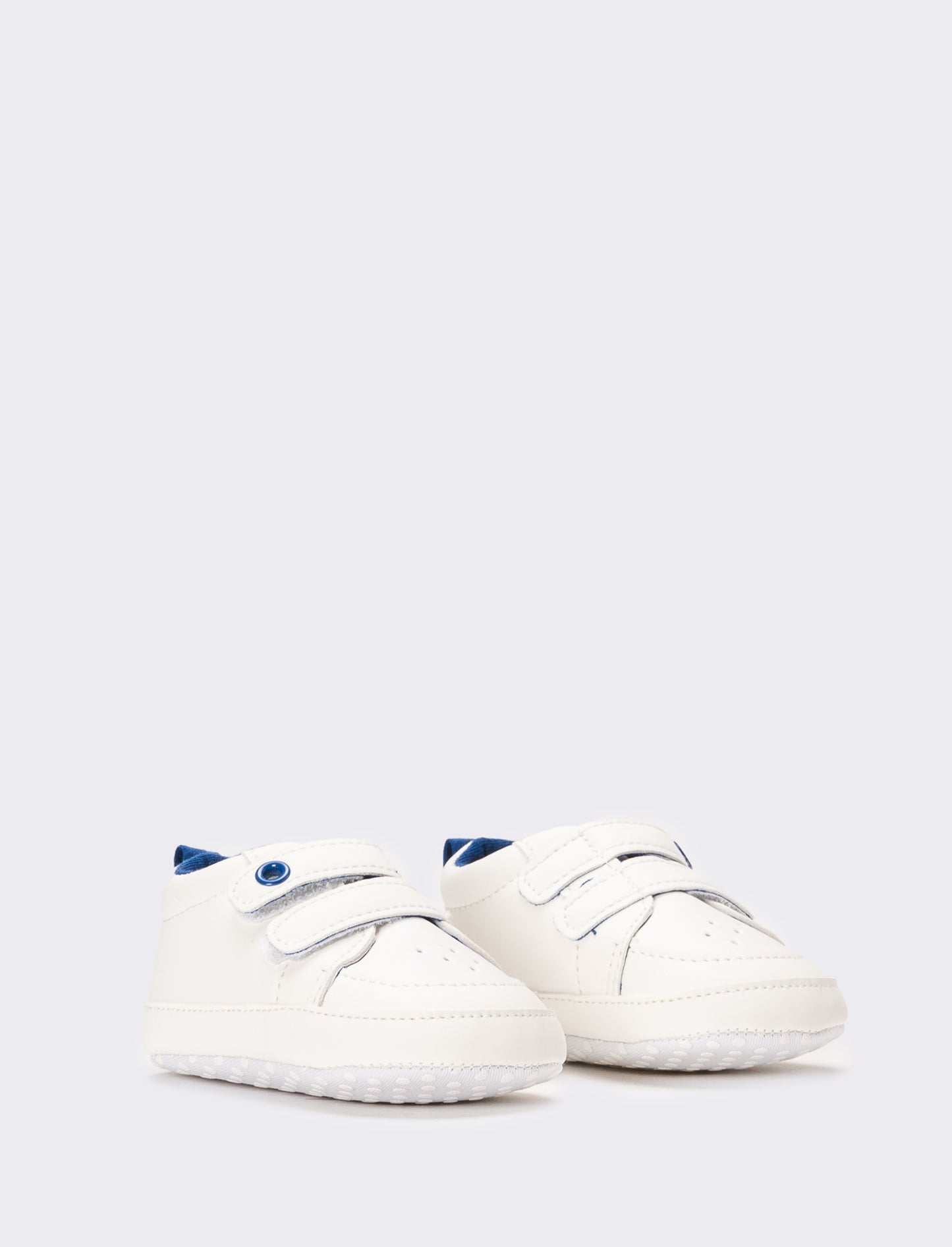 Scarpa con strappi da neonato - Bianco