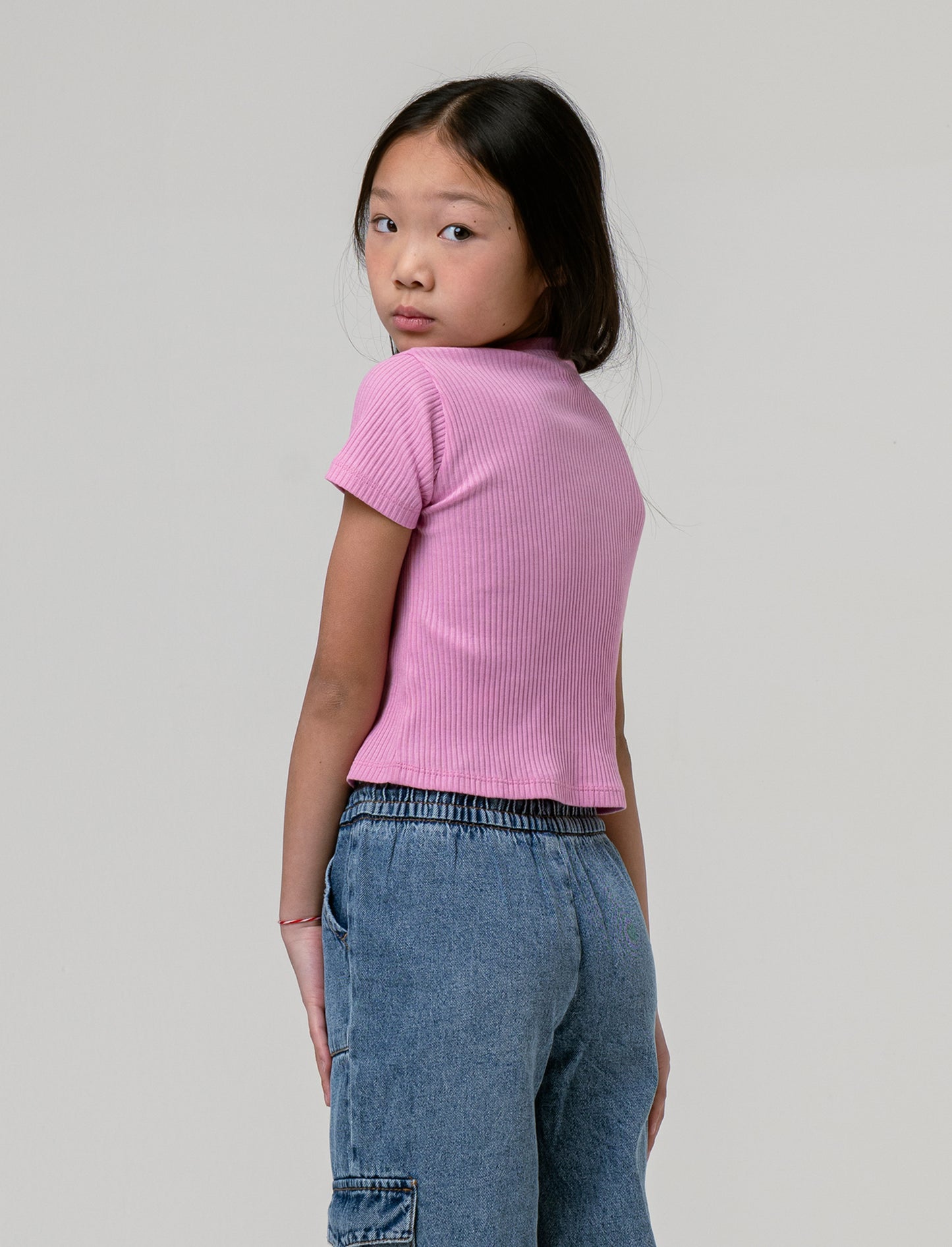 T-shirt in costina con cuore da bambina - Rosa