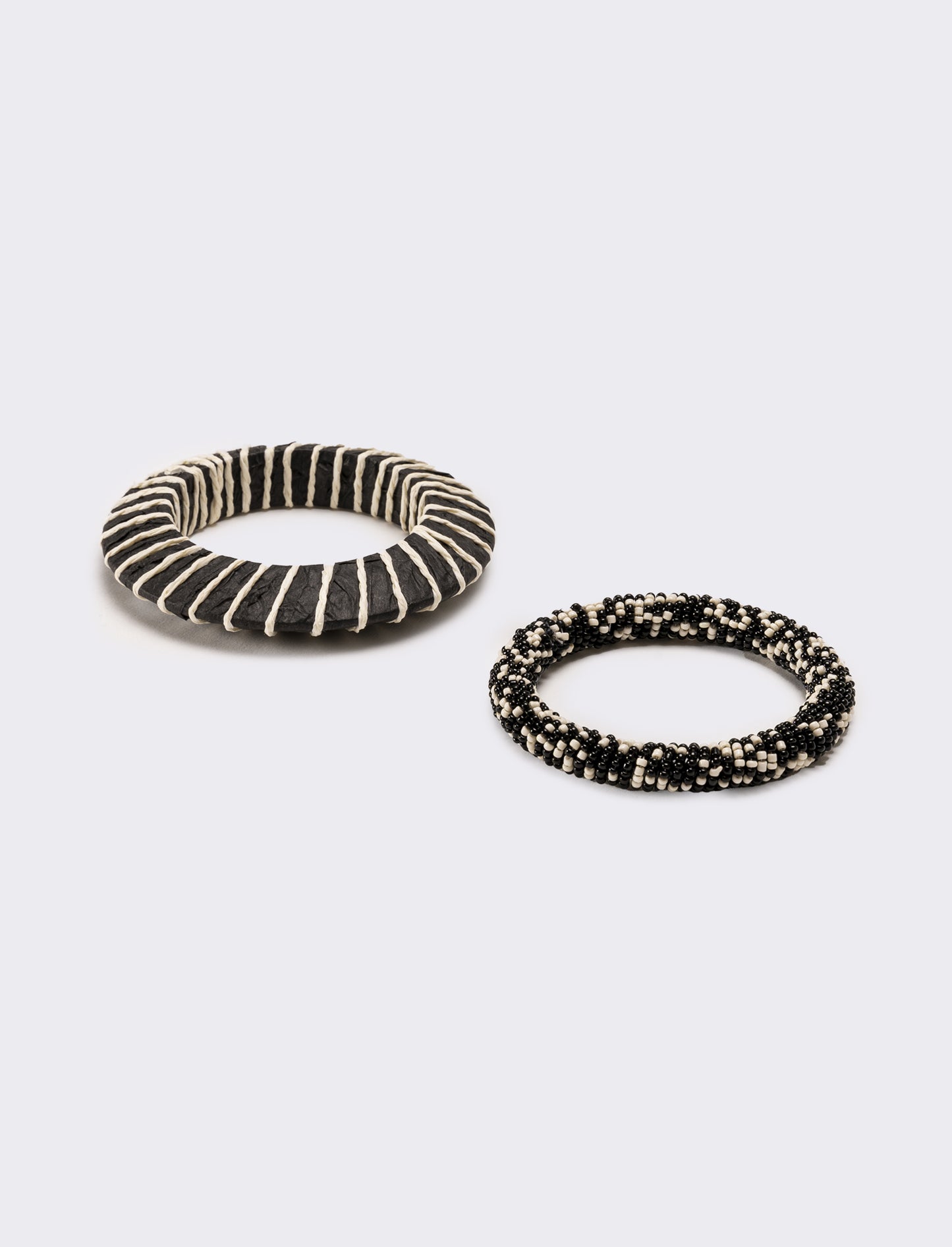 Bracciale donna 2 paia conteria raffia - Nero