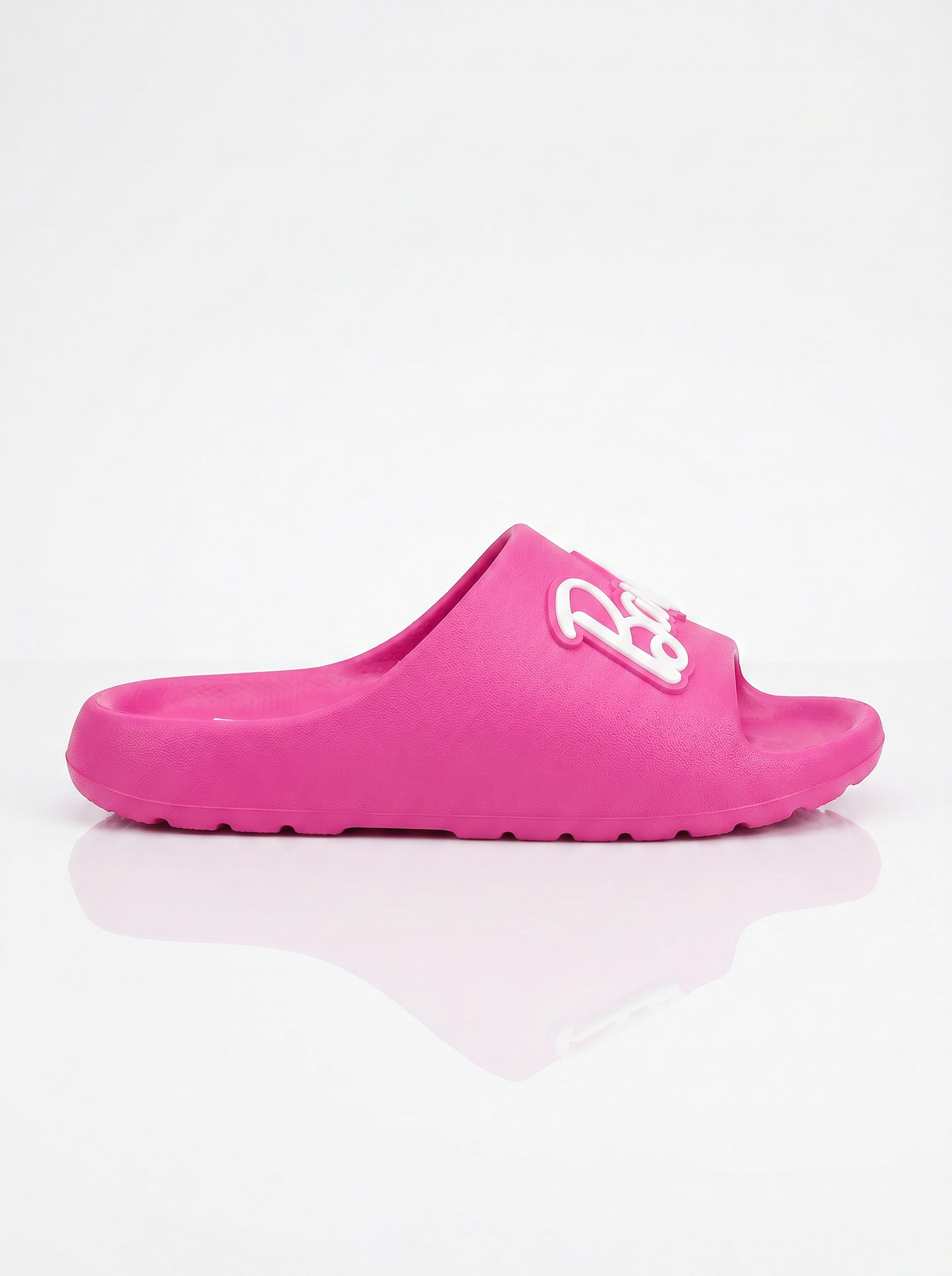 Ciabatta in EVA fuxia con scritta Barbie. - Fuxia