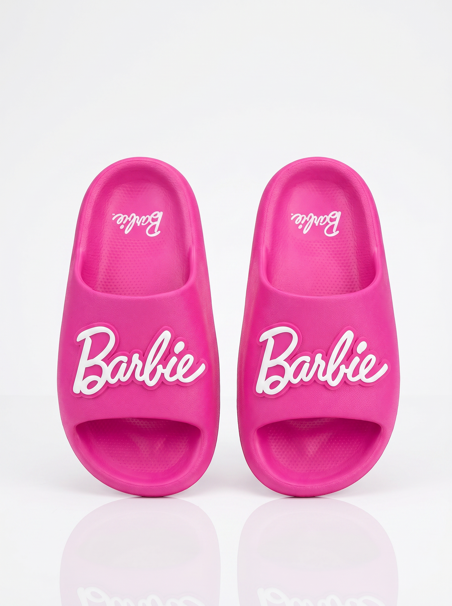 Ciabatta in EVA fuxia con scritta Barbie. - Fuxia