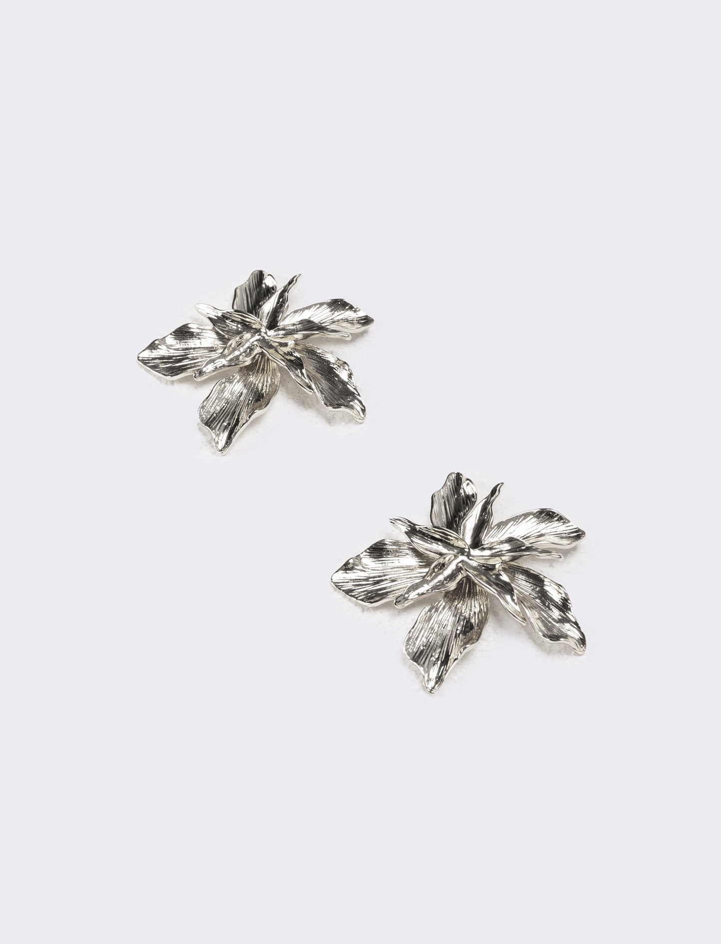 Orecchini donna fiore con striatura - Argento