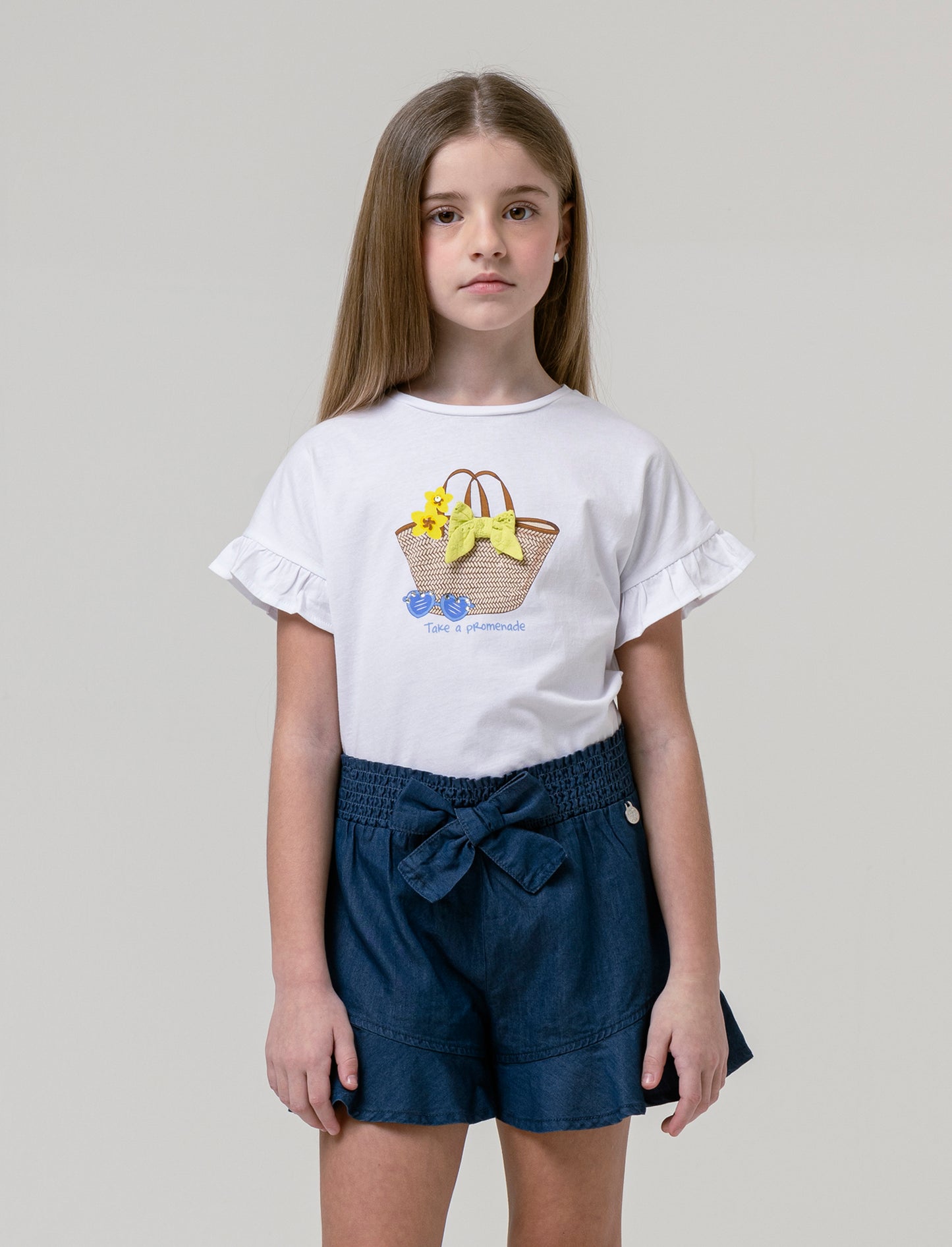 T-shirt in cotone vestibilità loose da bambina - Bianco