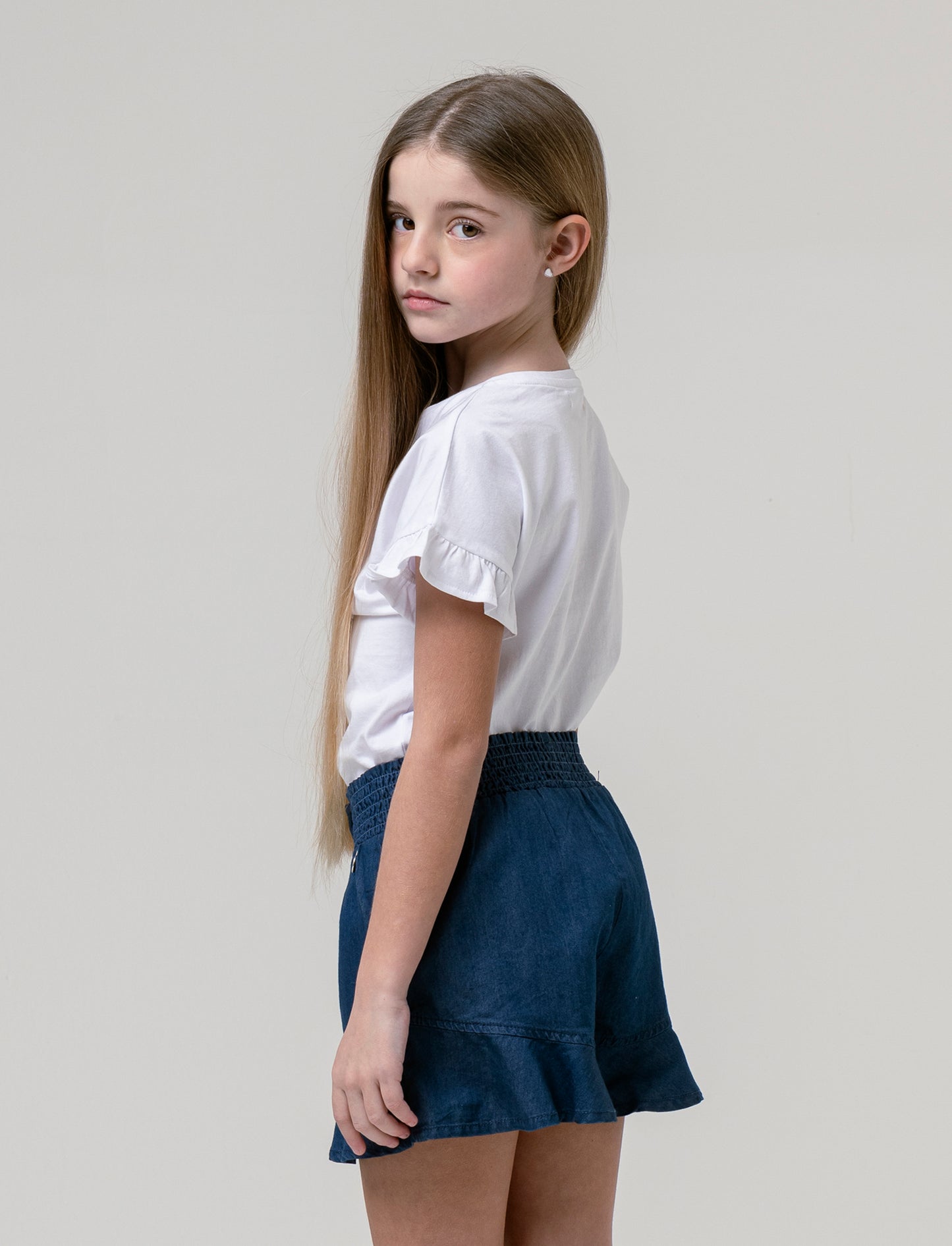 T-shirt in cotone vestibilità loose da bambina - Bianco