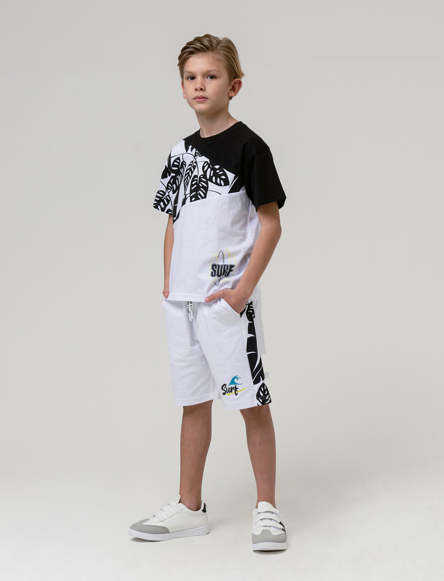 T-shirt bicolor da bambino - Fantasia