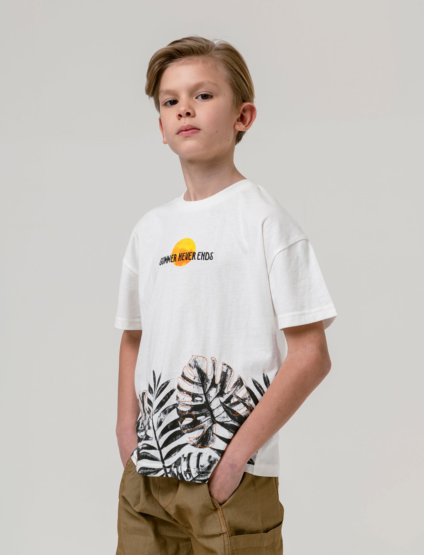 T-shirt stampa follage da bambino - Bianco latte