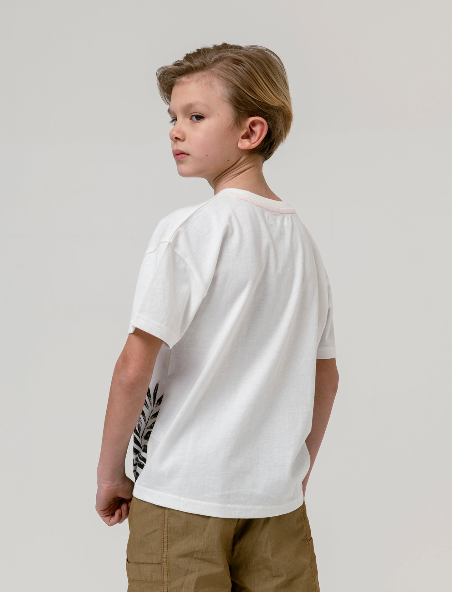T-shirt stampa follage da bambino - Bianco latte