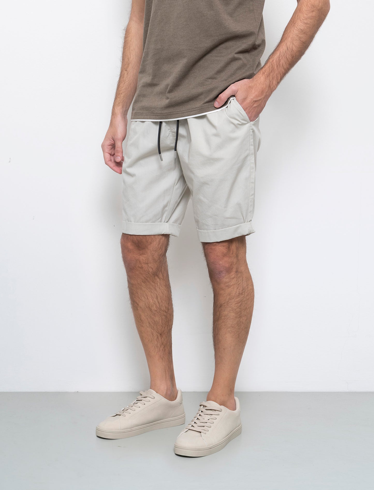 Bermuda jogger in cotone leggero da uomo - Grigio ghiaccio