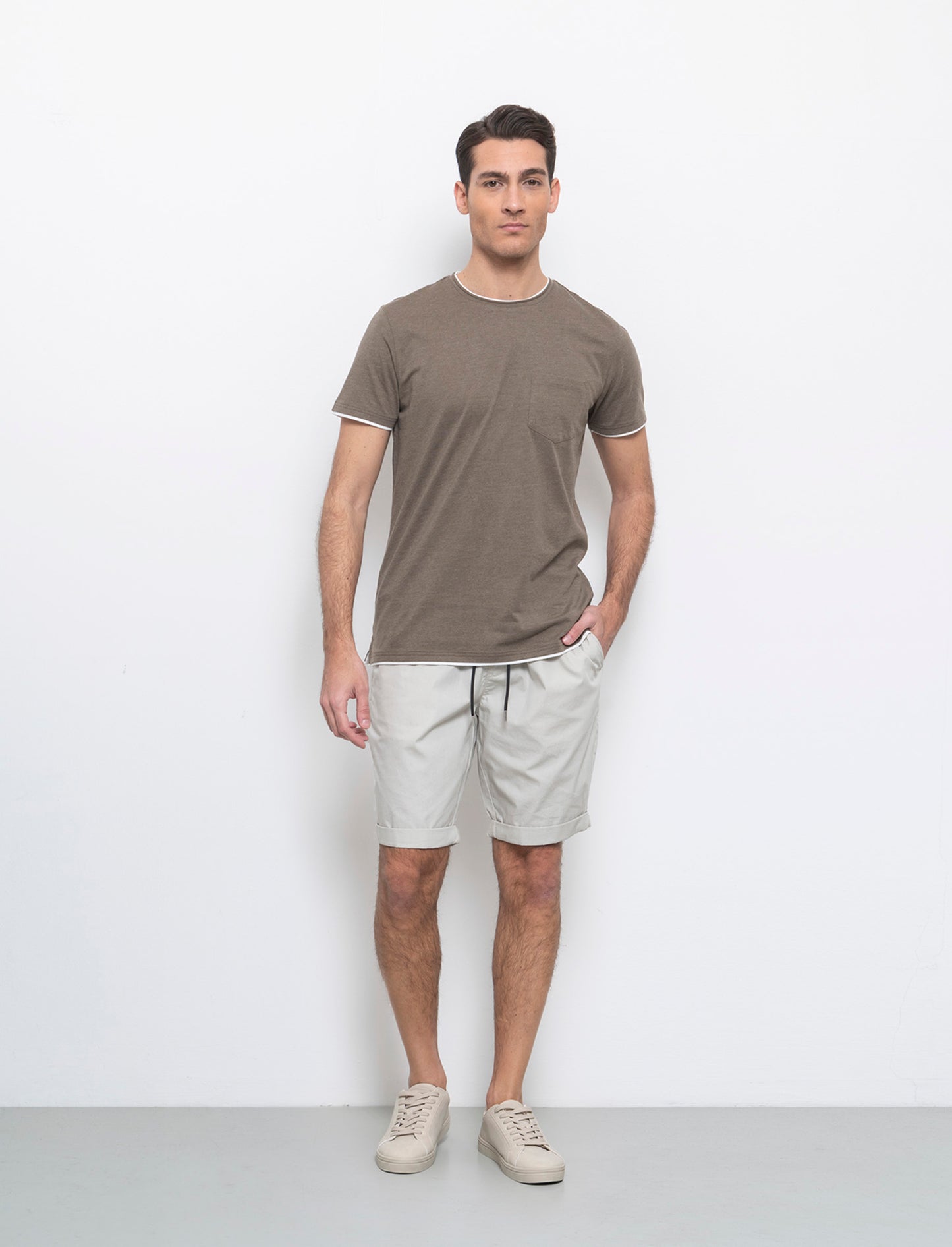Bermuda jogger in cotone leggero da uomo - Grigio ghiaccio