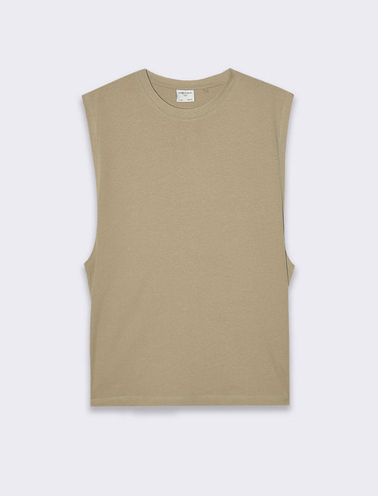 Man's sleeveless t-shirt for casual style - Green