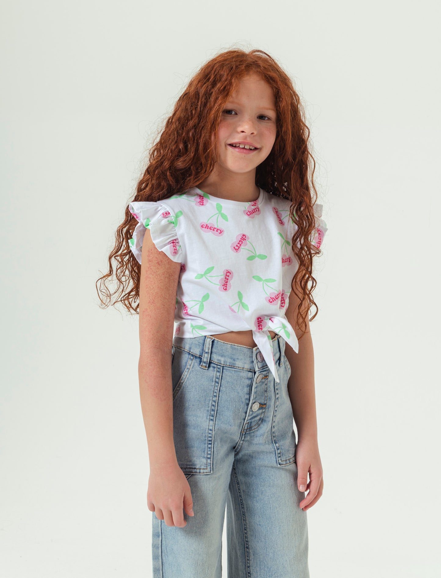 T-shirt stampata con nodo al fondo da bambina - Bianco
