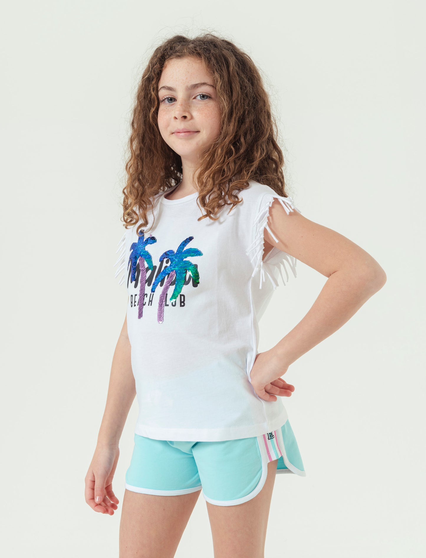 T-shirt con stampa e paillettes da bambina - Bianco