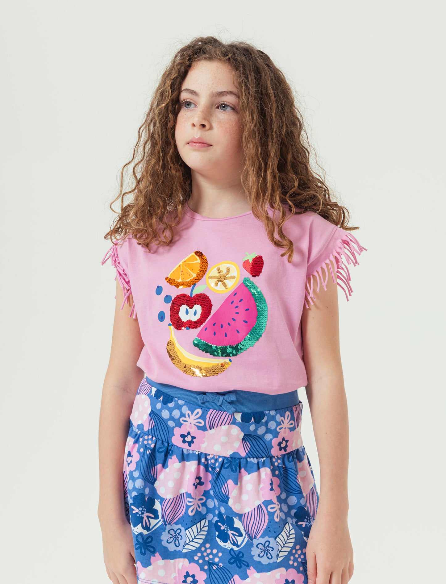 T-shirt con stampa e paillettes da bambina - Rosa