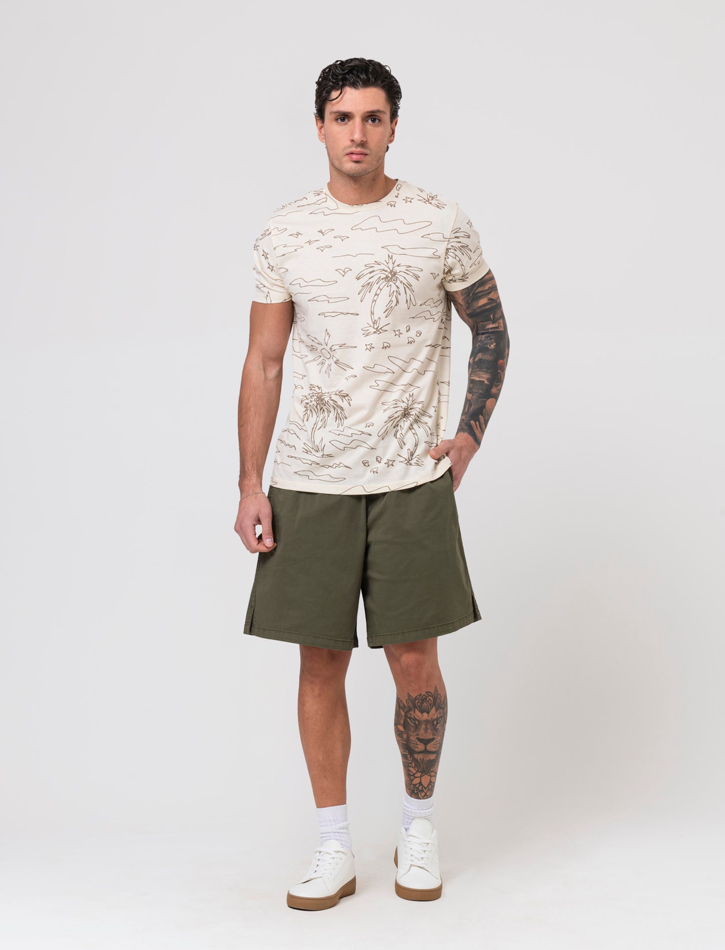 T-shirt in cotone con stampa floreale all over da uomo - Beige ecru