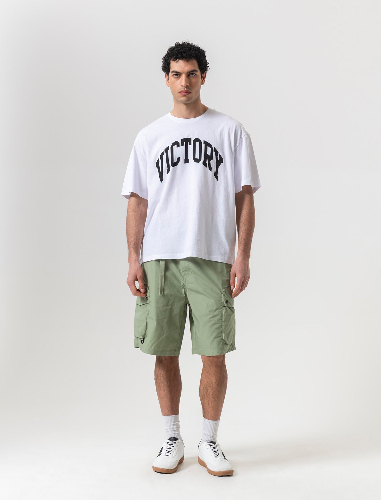 Bermuda cargo con cinturino relaxed fit da uomo - Verde salvia