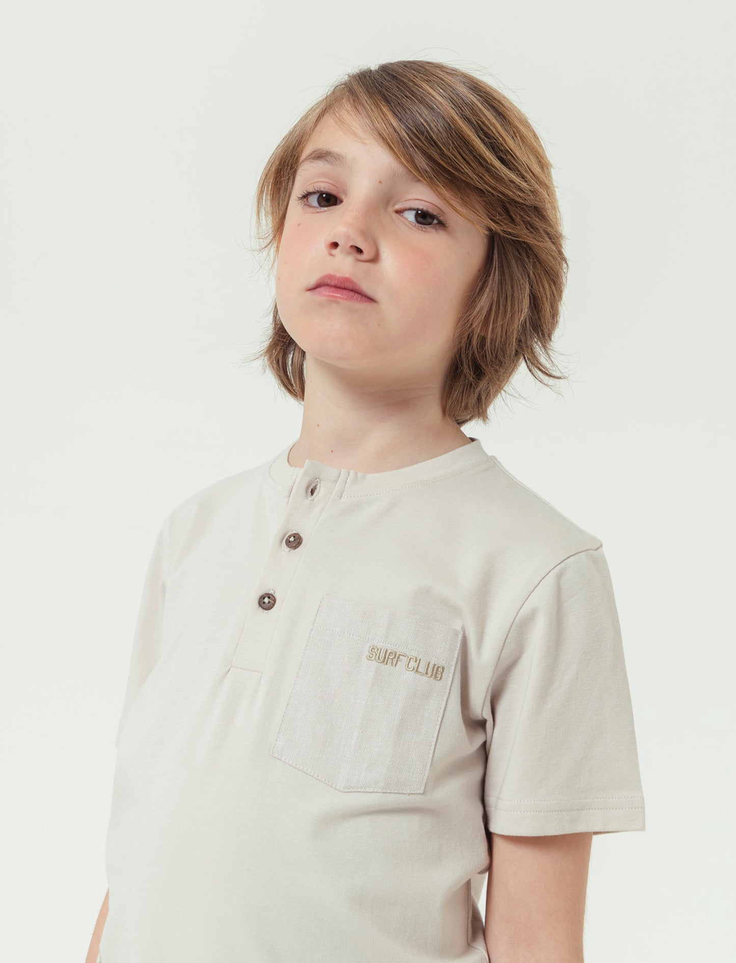 T shirt modello serafino da bambino - Beige