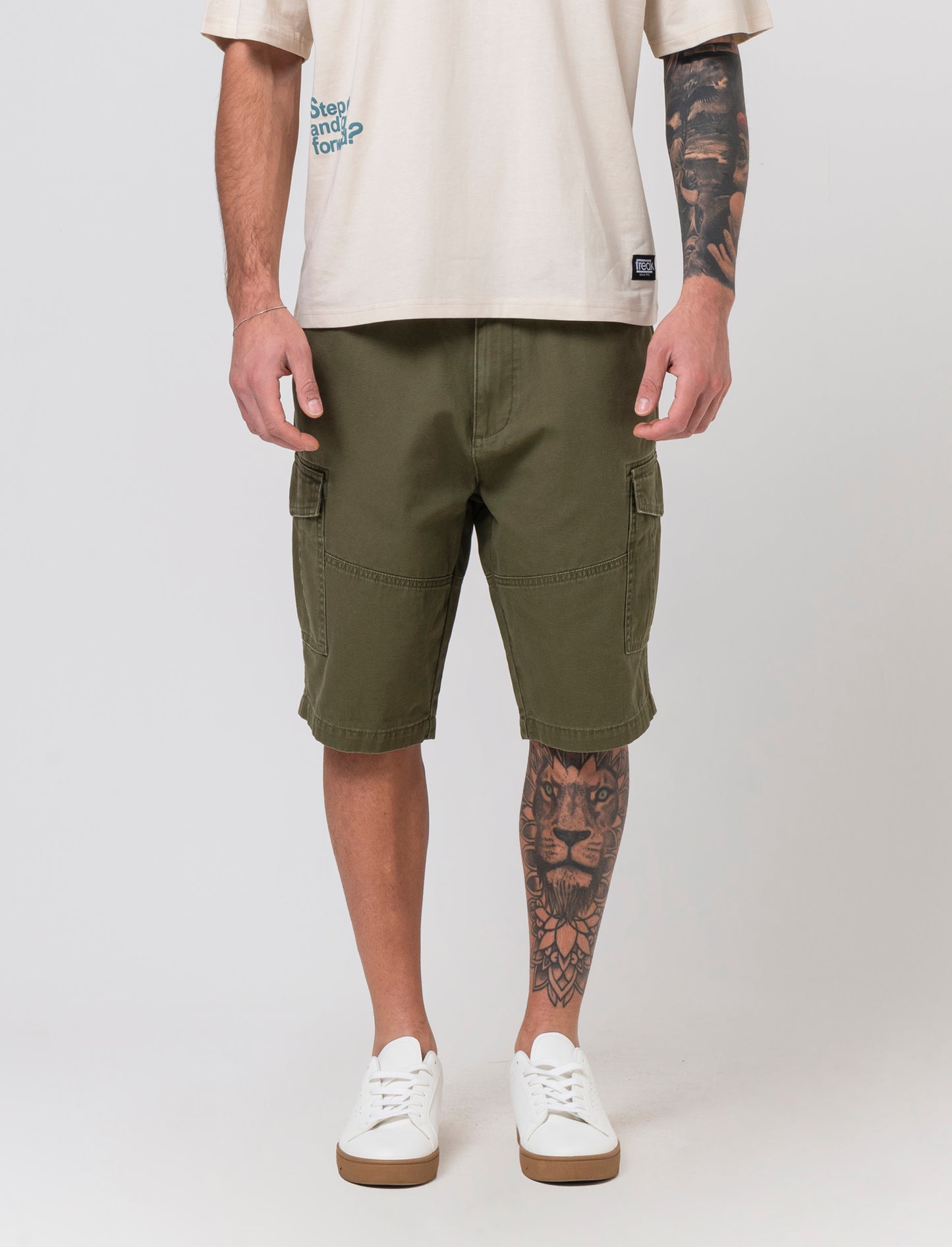 Bermuda cargo in tessuto canvas da uomo - Verde oliva