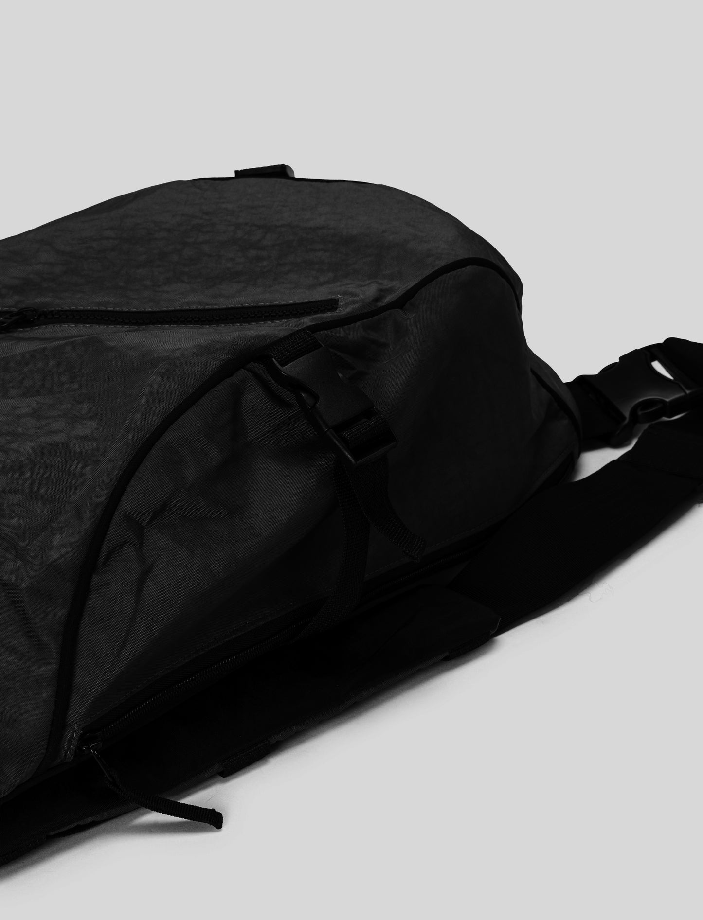 Borsa uomo monospalla grande in nylon - Nero