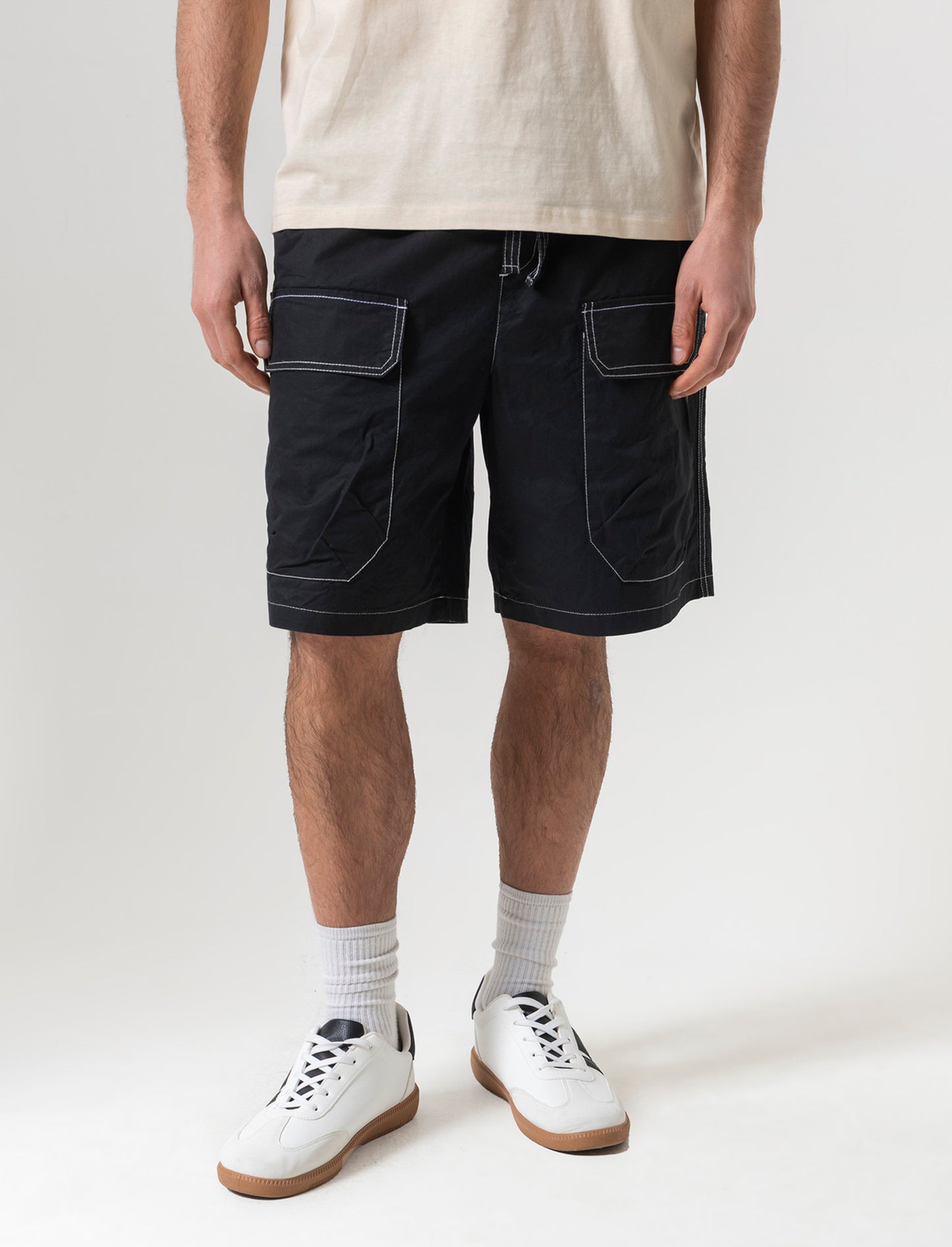 Bermuda jogger cargo relaxed fit da uomo - Nero