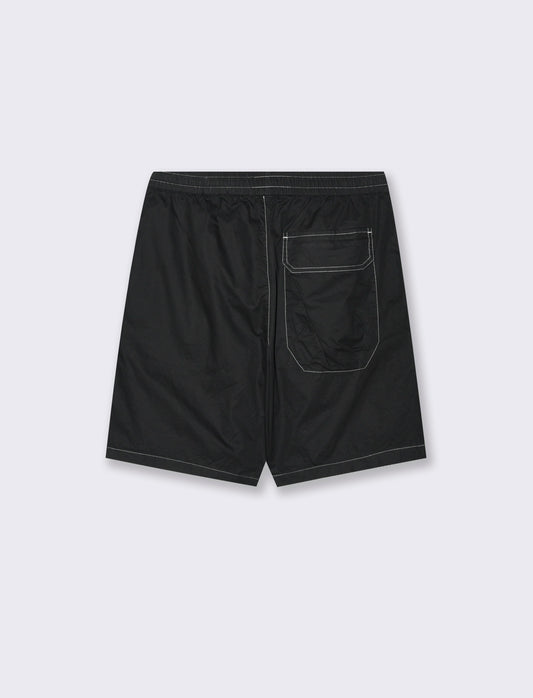 Man's relaxed fit cargo jogger bermuda shorts - Black