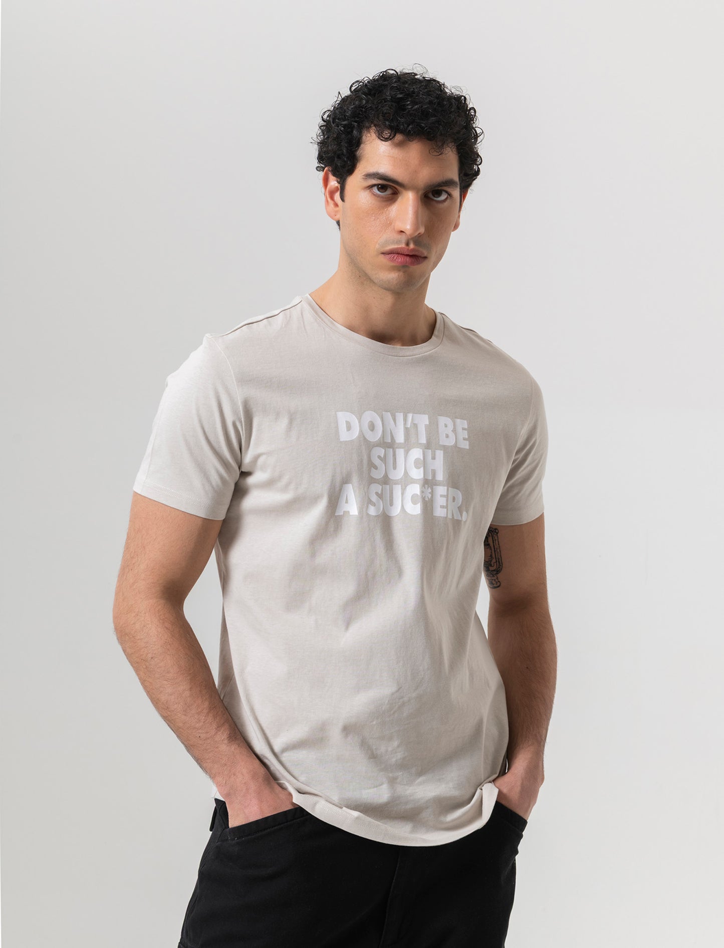 T-shirt in cotone con stampa regular fit da uomo - Grigio ghiaccio
