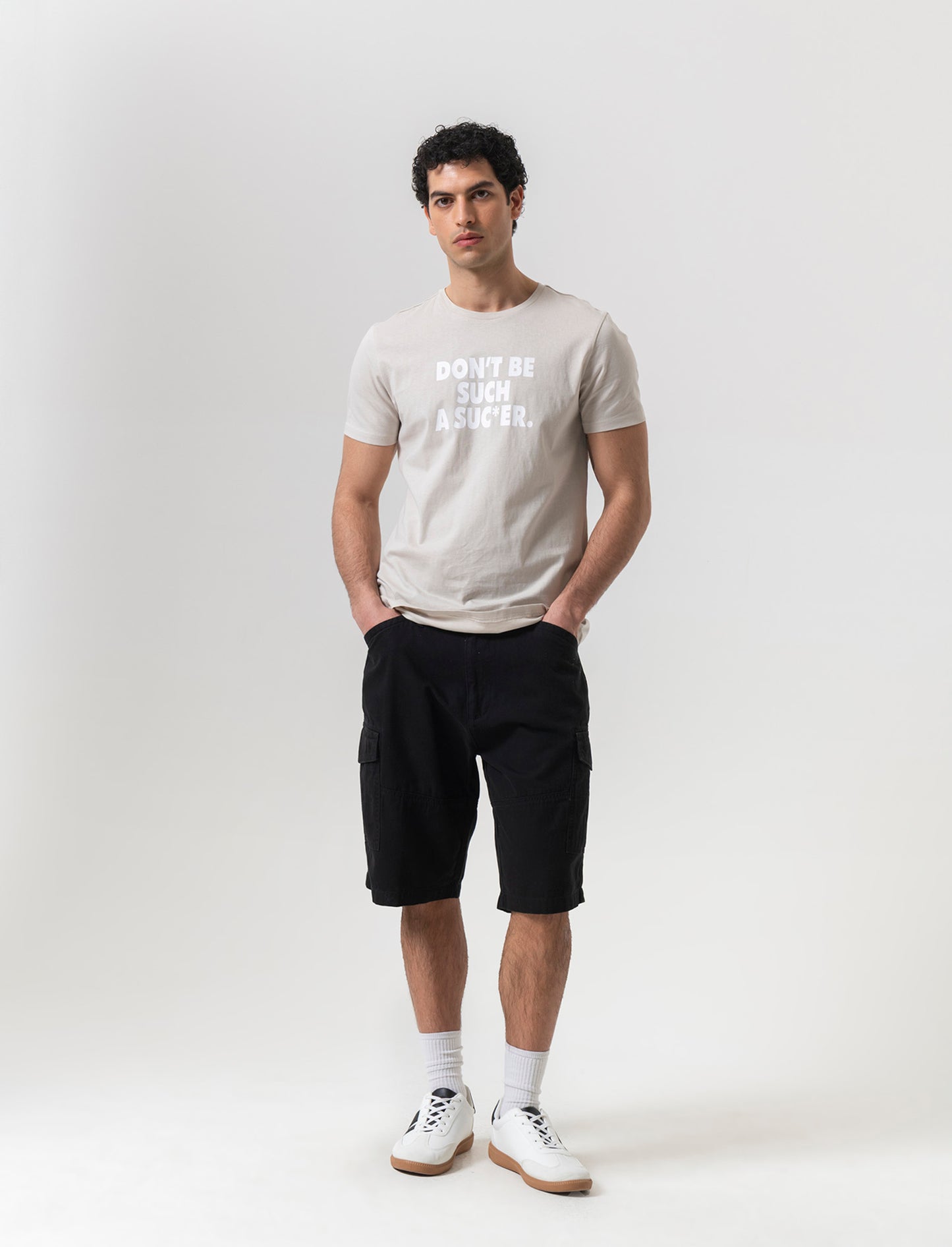 T-shirt in cotone con stampa regular fit da uomo - Grigio ghiaccio