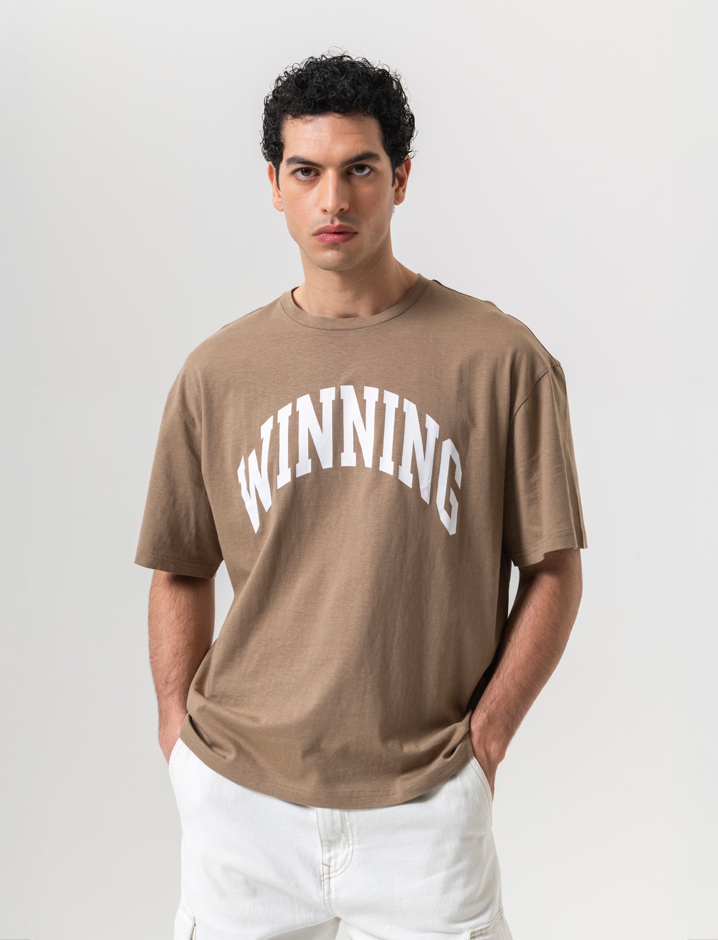 T-shirt boxy fit con stampa da uomo - Grigio tortora