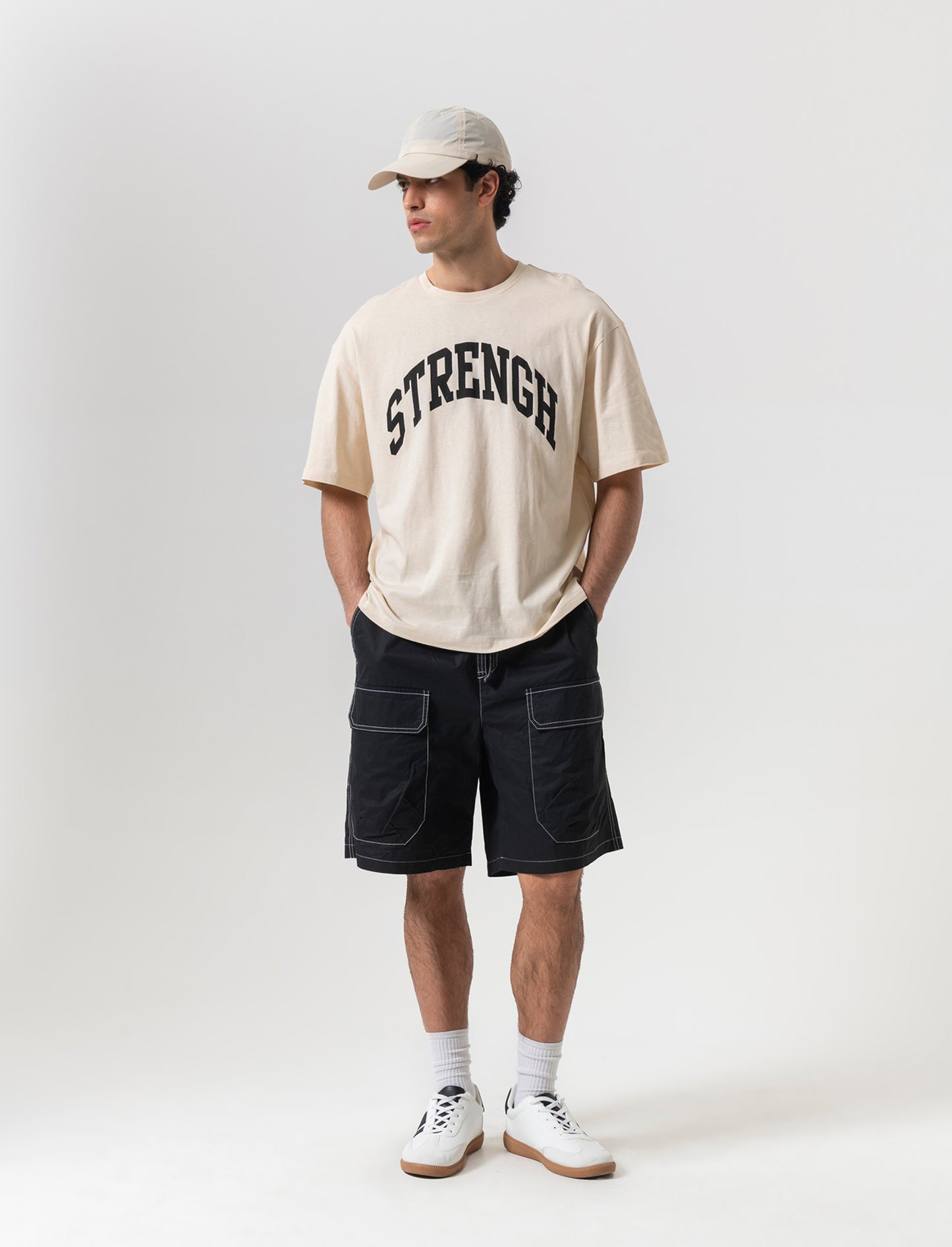 T-shirt boxy fit con stampa da uomo - Beige ecru