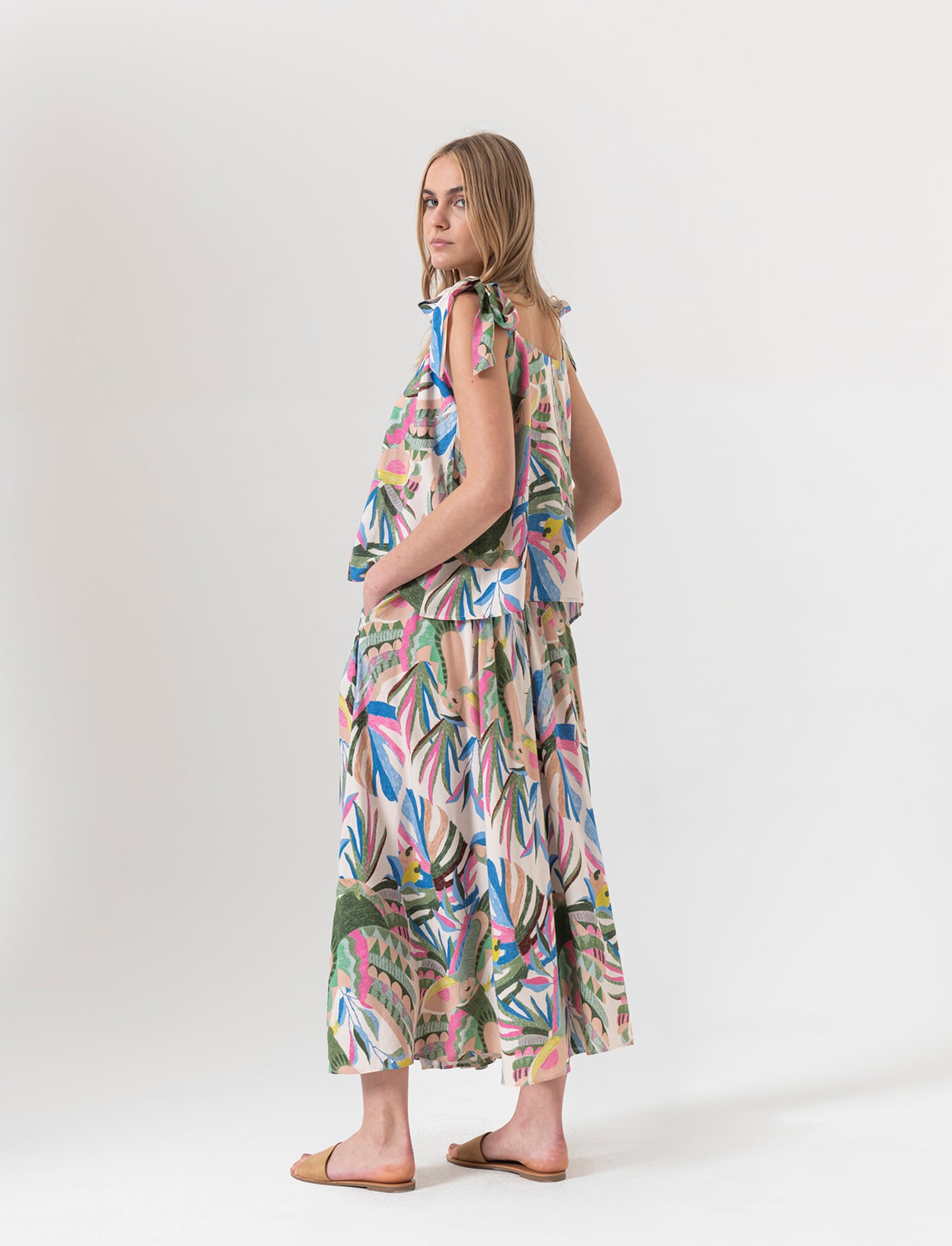 Gonna lunga con tasche da donna - var 1