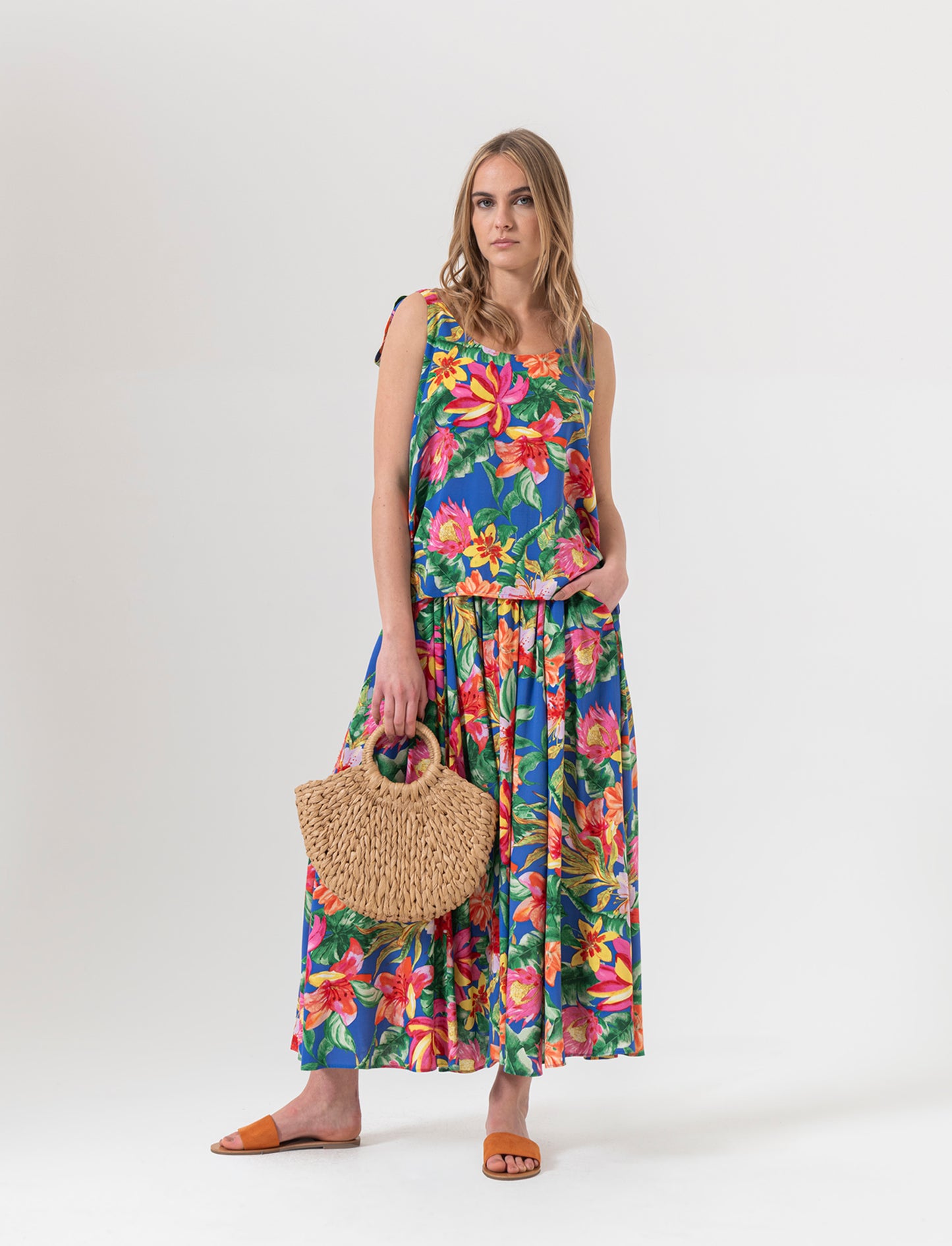 Gonna lunga con tasche da donna - var 2