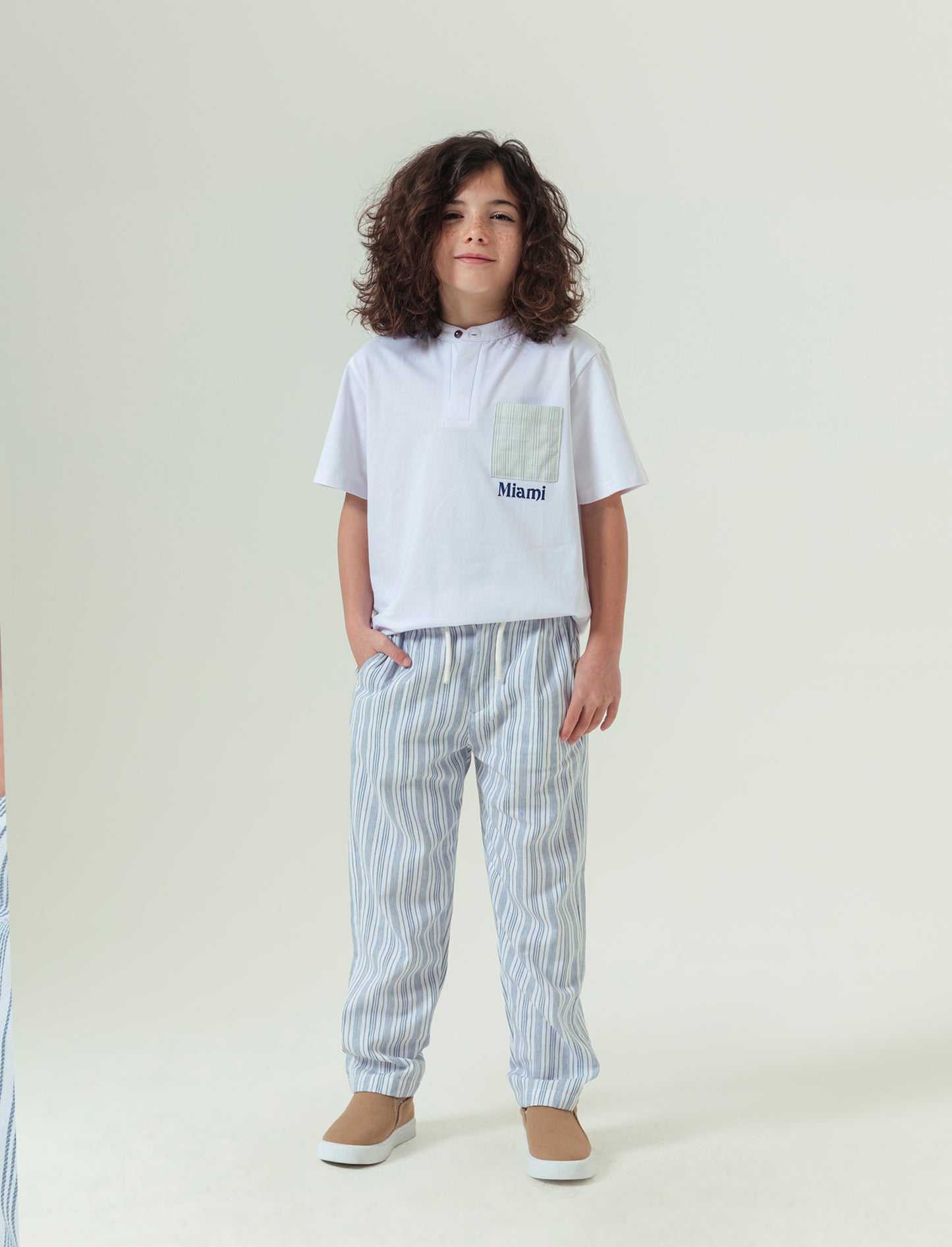 Jogger in misto lino da bambino - Righe