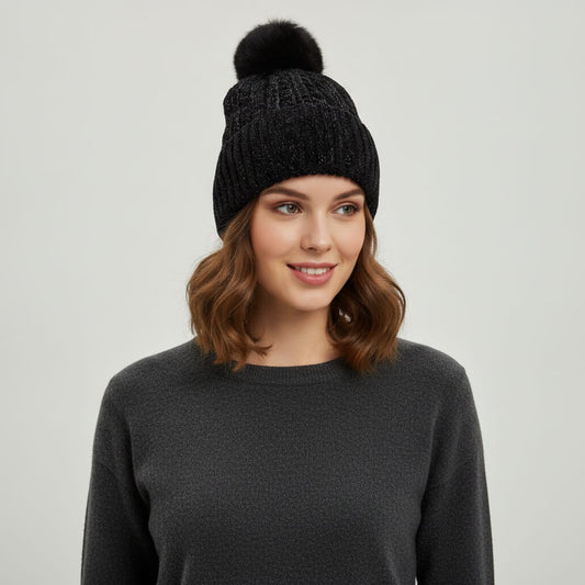 Cappello in maglia lurex con pon pon - Nero