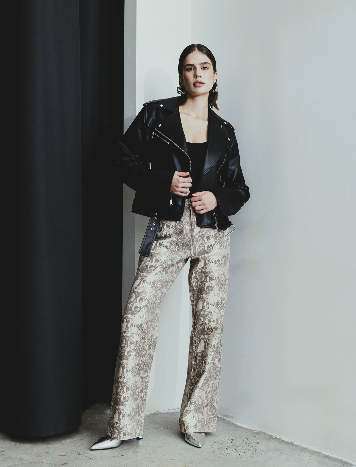JEANS CON STAMPA ANIMALIER - var 2