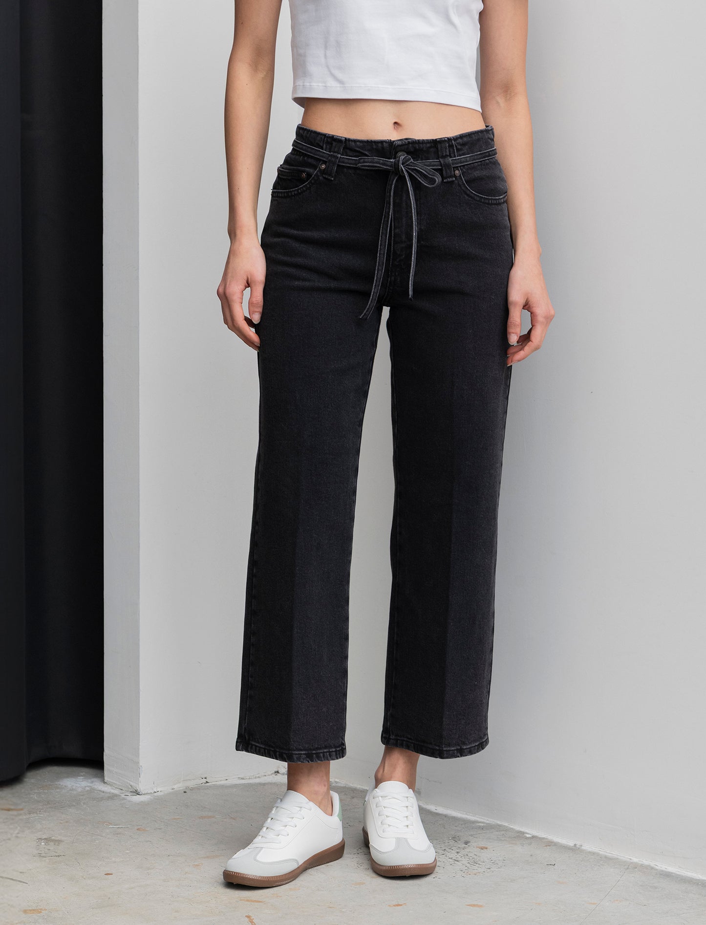 JEANS STRAIGHT CROP CON CINTURA IN TESSUTO - Grigio