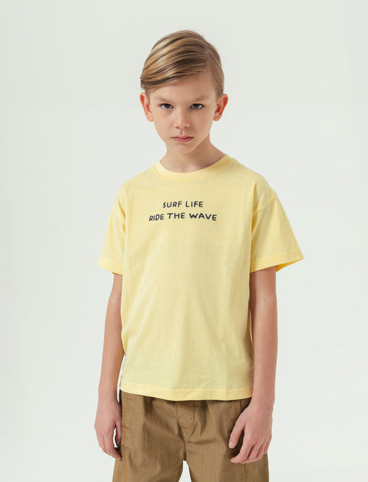 T-shirt con ricamo da bambino - Giallo