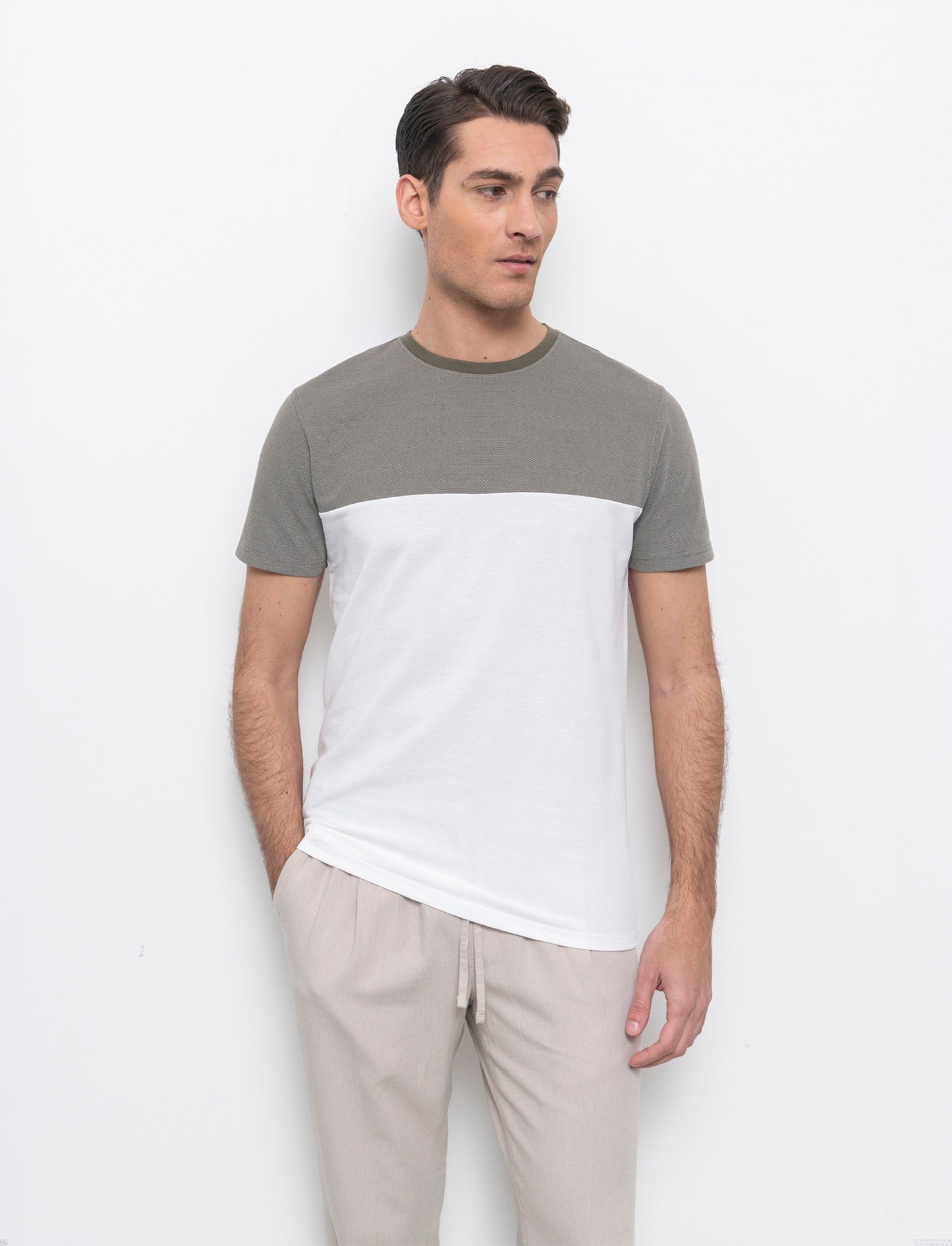 T-shirt in piquet bicolore da uomo - Verde kaki