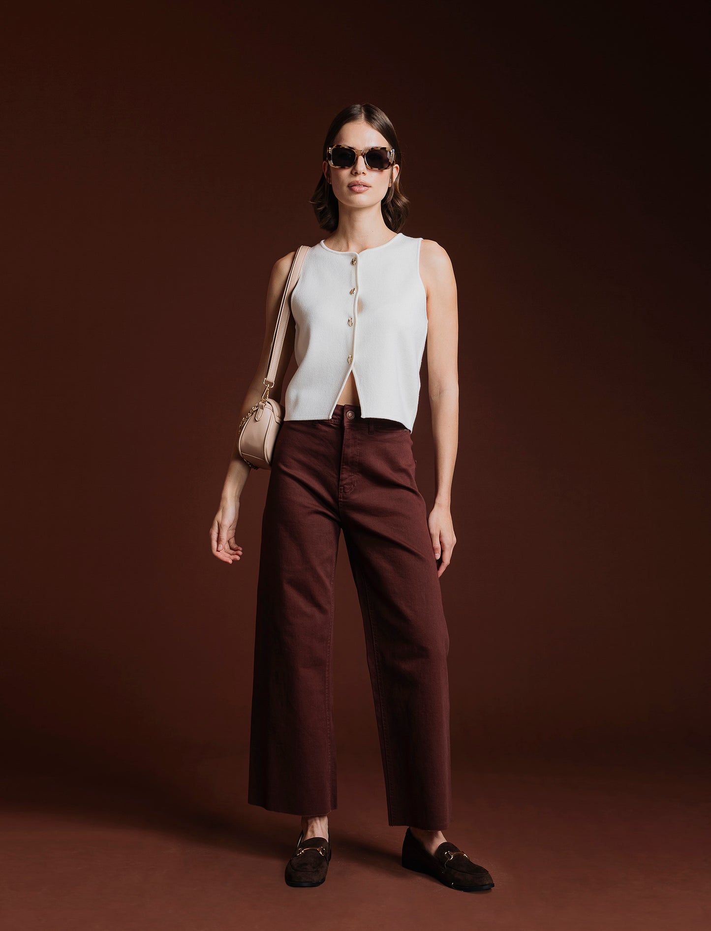 GILET CON BOTTONI GIOIELLO - Bianco latte