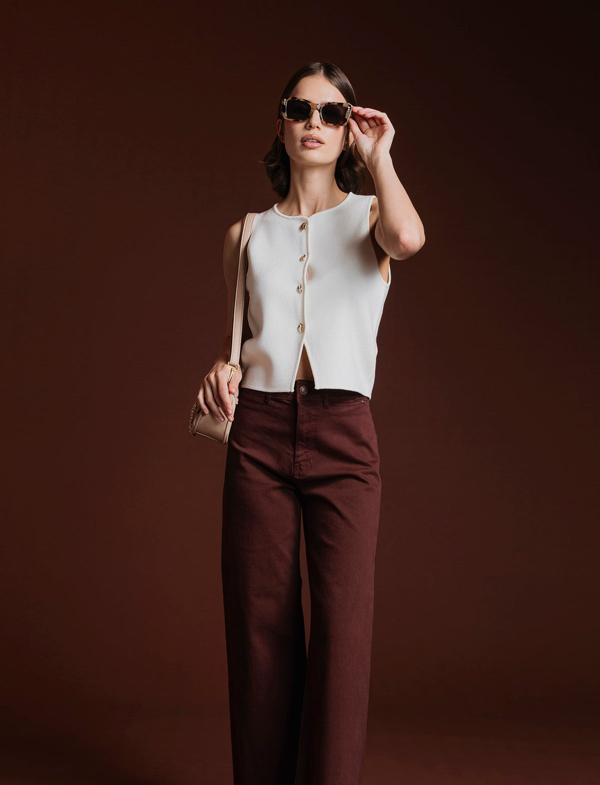 GILET CON BOTTONI GIOIELLO - Bianco latte
