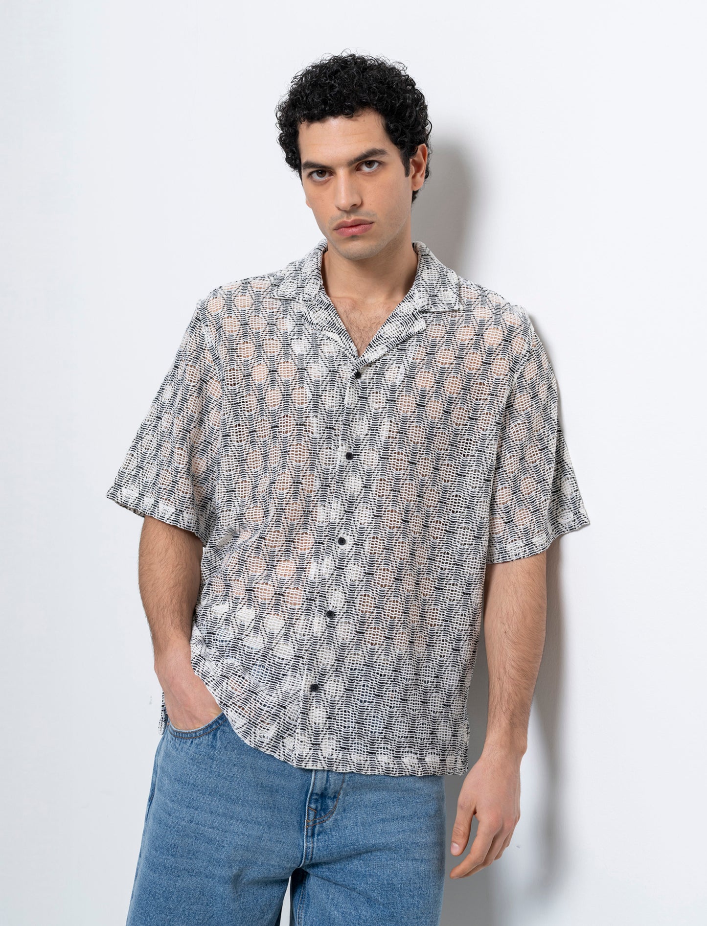 Man's abstract pattern crochet shirt - Black