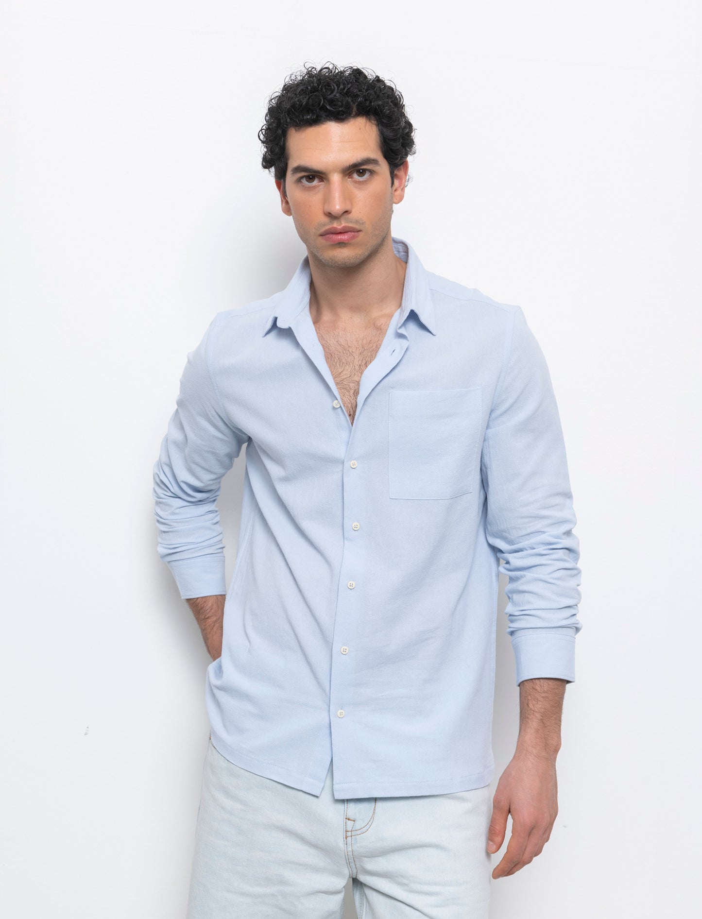Camicia in cotone comfort da uomo - Celeste polvere
