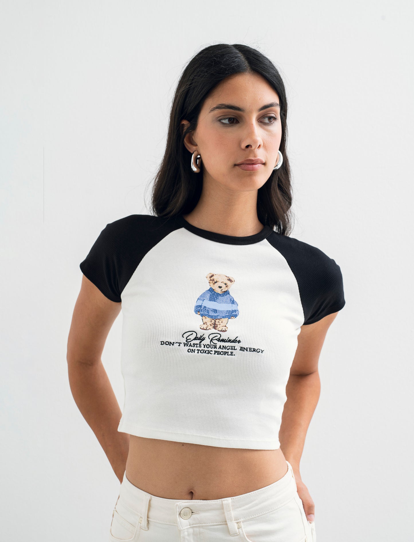 T-SHIRT CON RICAMO - var 2
