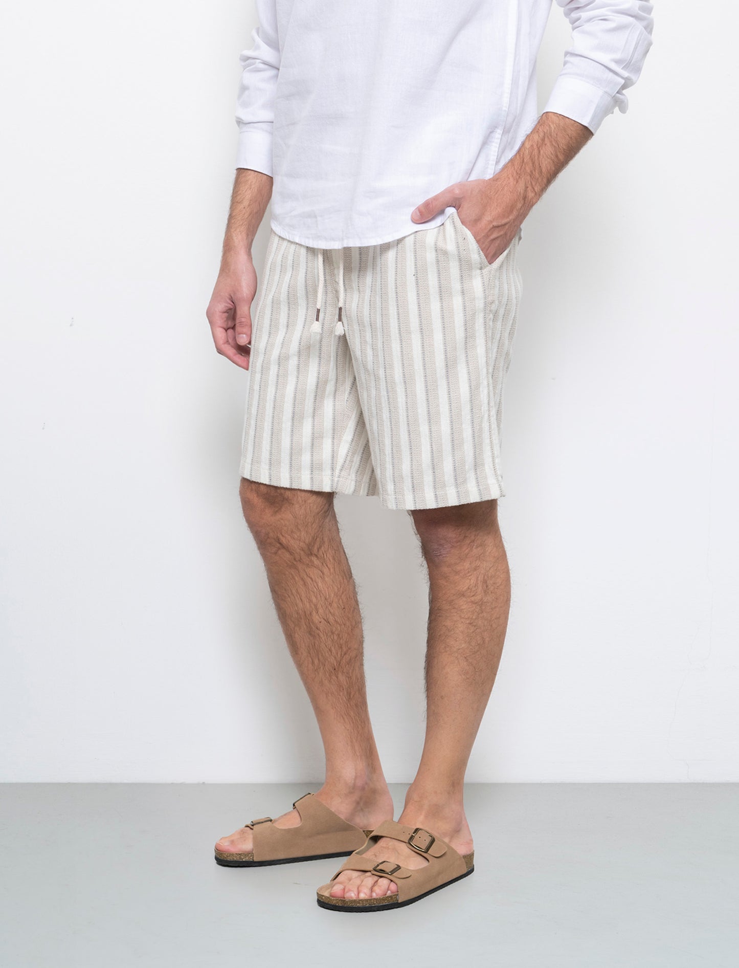 Bermuda a righe effetto lino da uomo - Beige