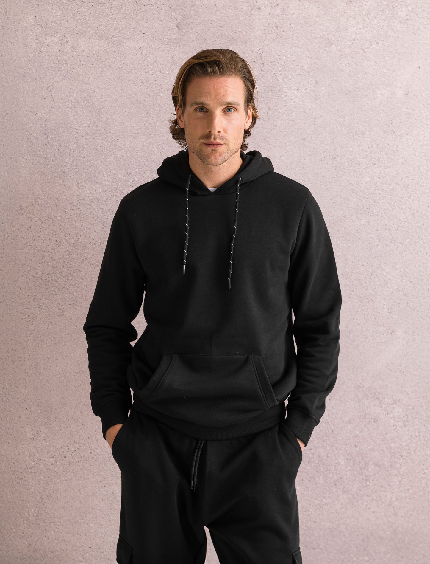 FELPA BASIC CON CAPPUCCIO - Nero