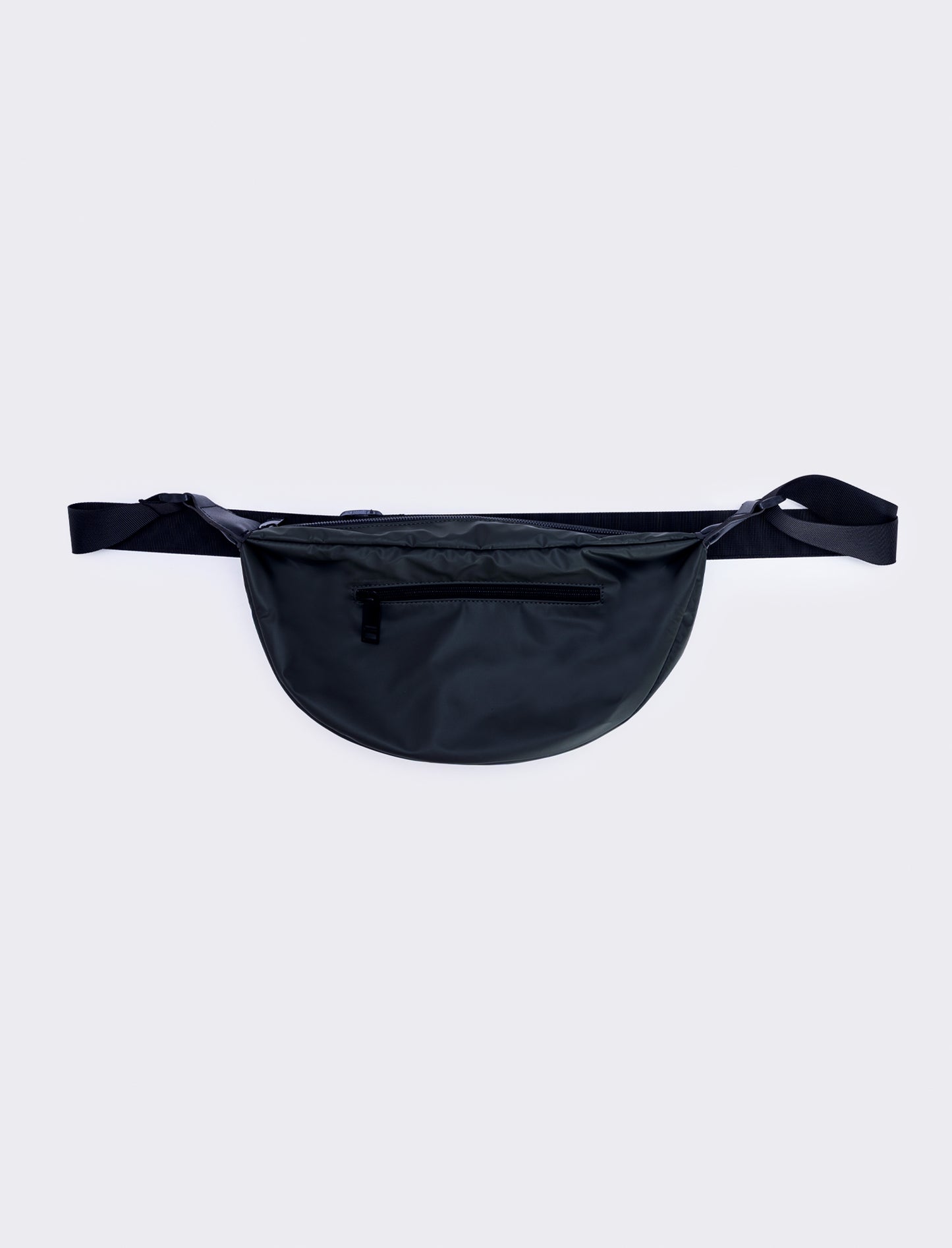 Water-repellent crescent-shaped shoulder bag for men - Black