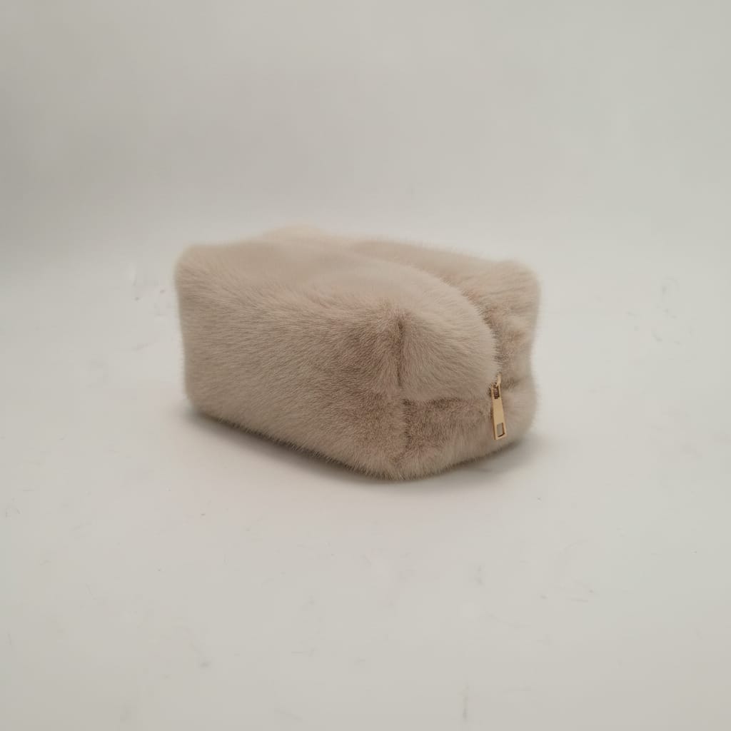 Necessaire in Finta Pelliccia Montone - Beige