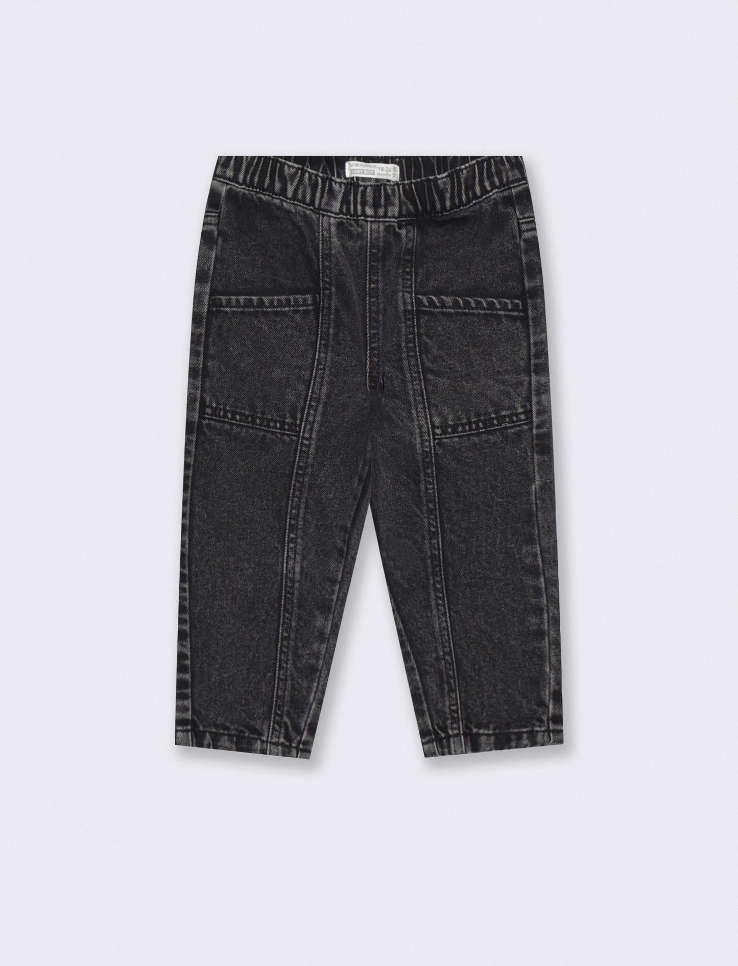 Jeans ampi con tasche per look trendy - Nero