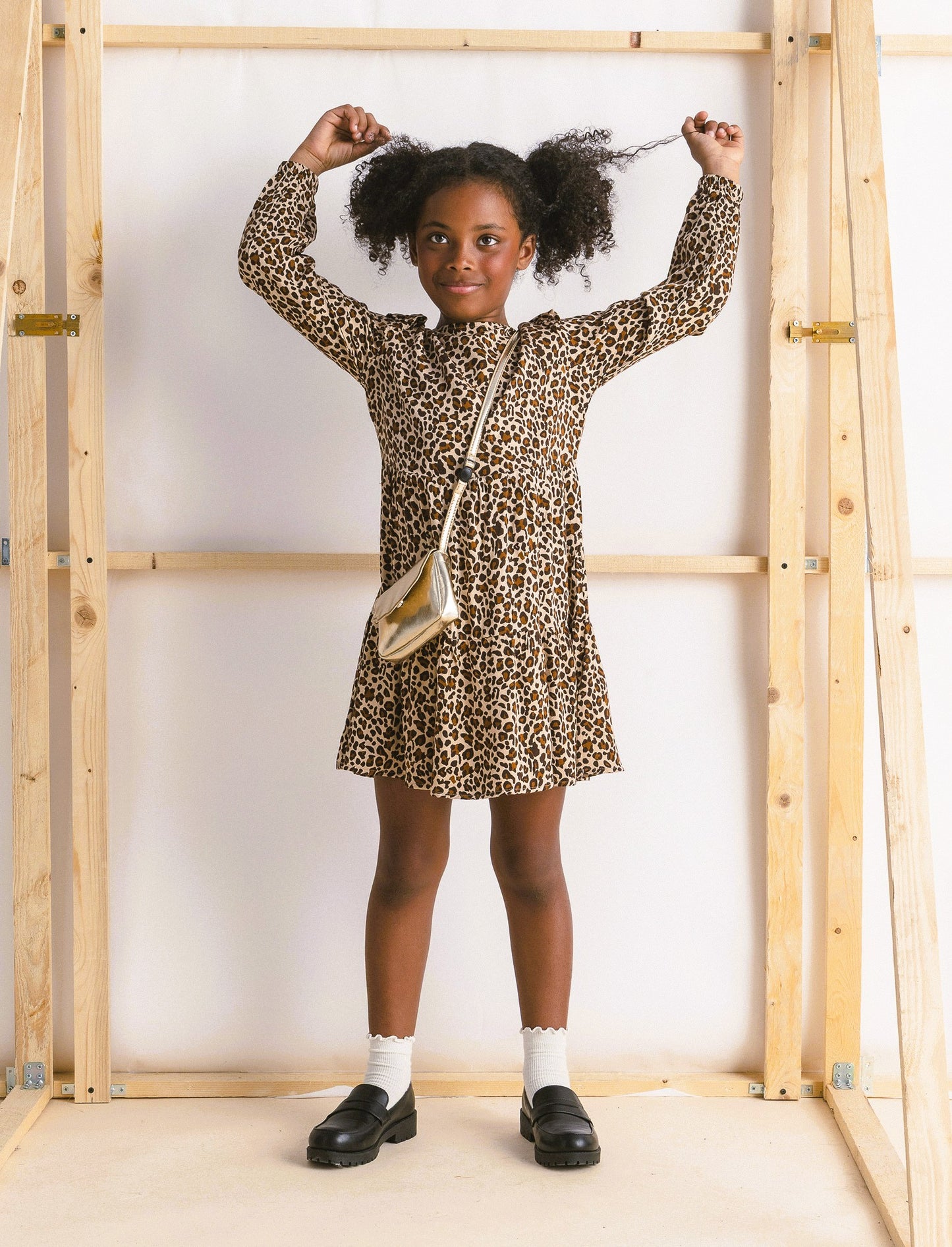 Abito manica lunga in viscosa da bambina. - Leopardato