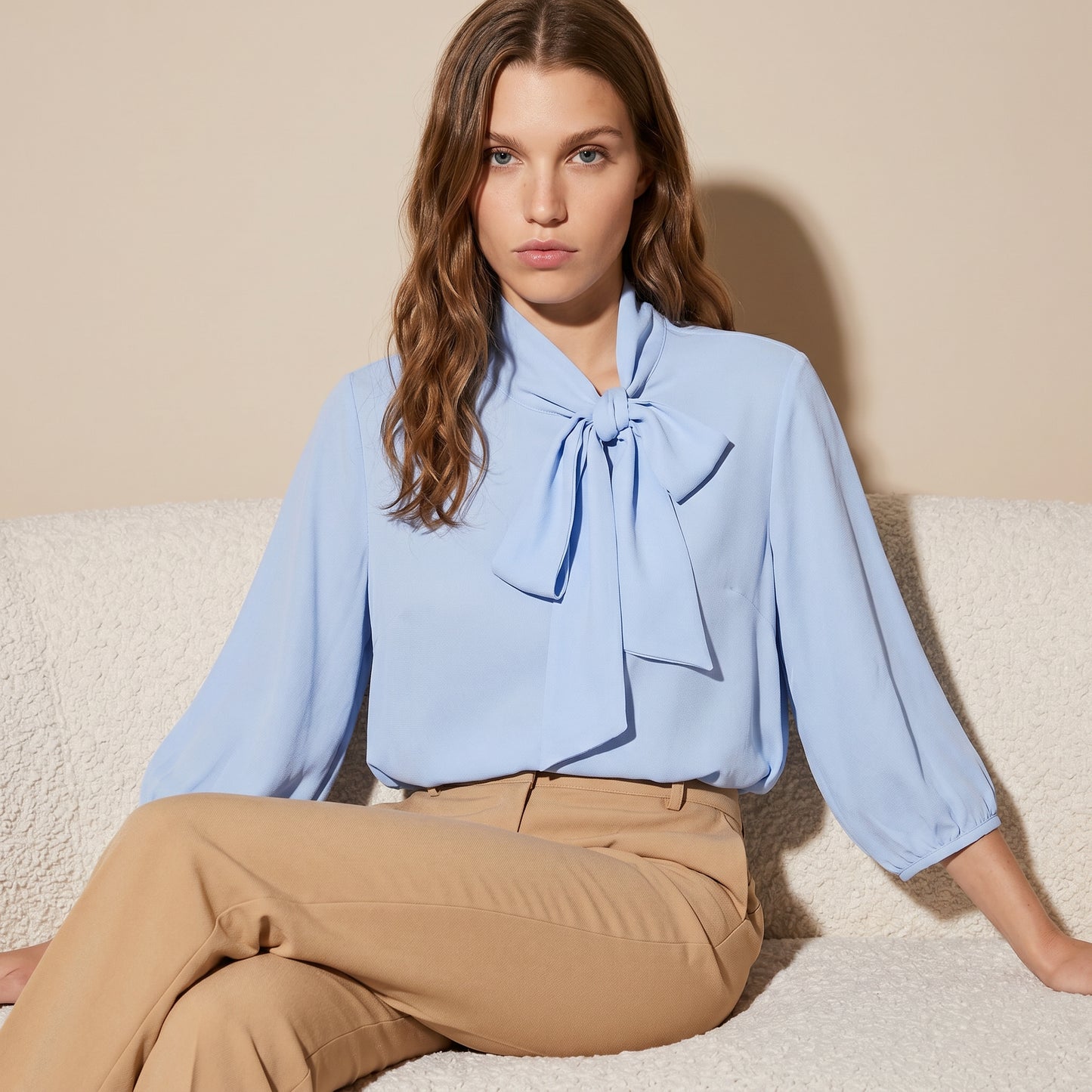 Cropped blouse with bow and 3/4 sleeves - Sky blue