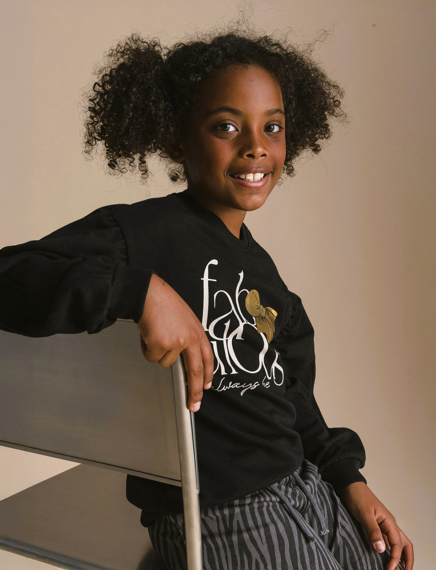 Completo con felpa e leggings. - Nero