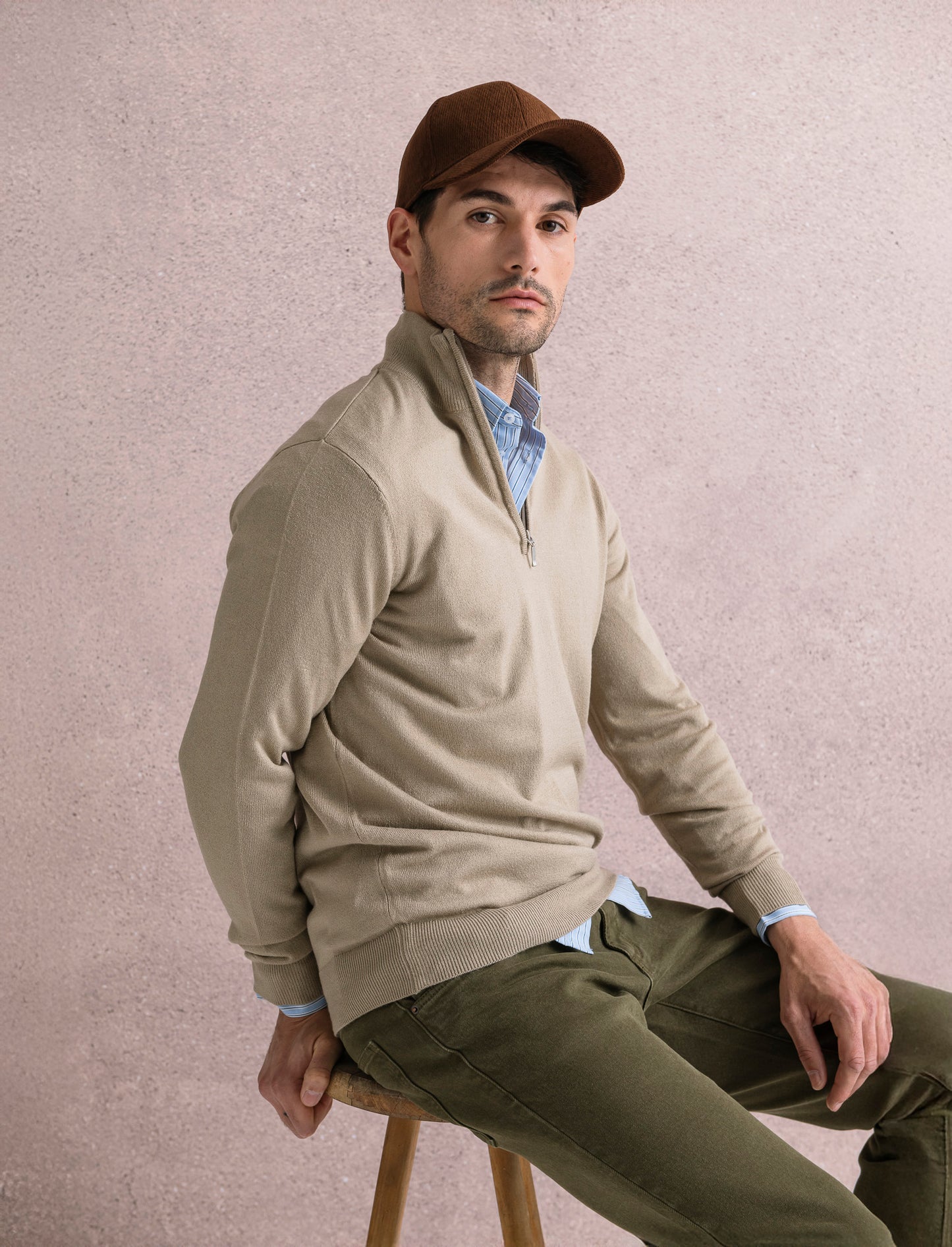 MAGLIA BASIC COLLO ALTO ZIP - Beige